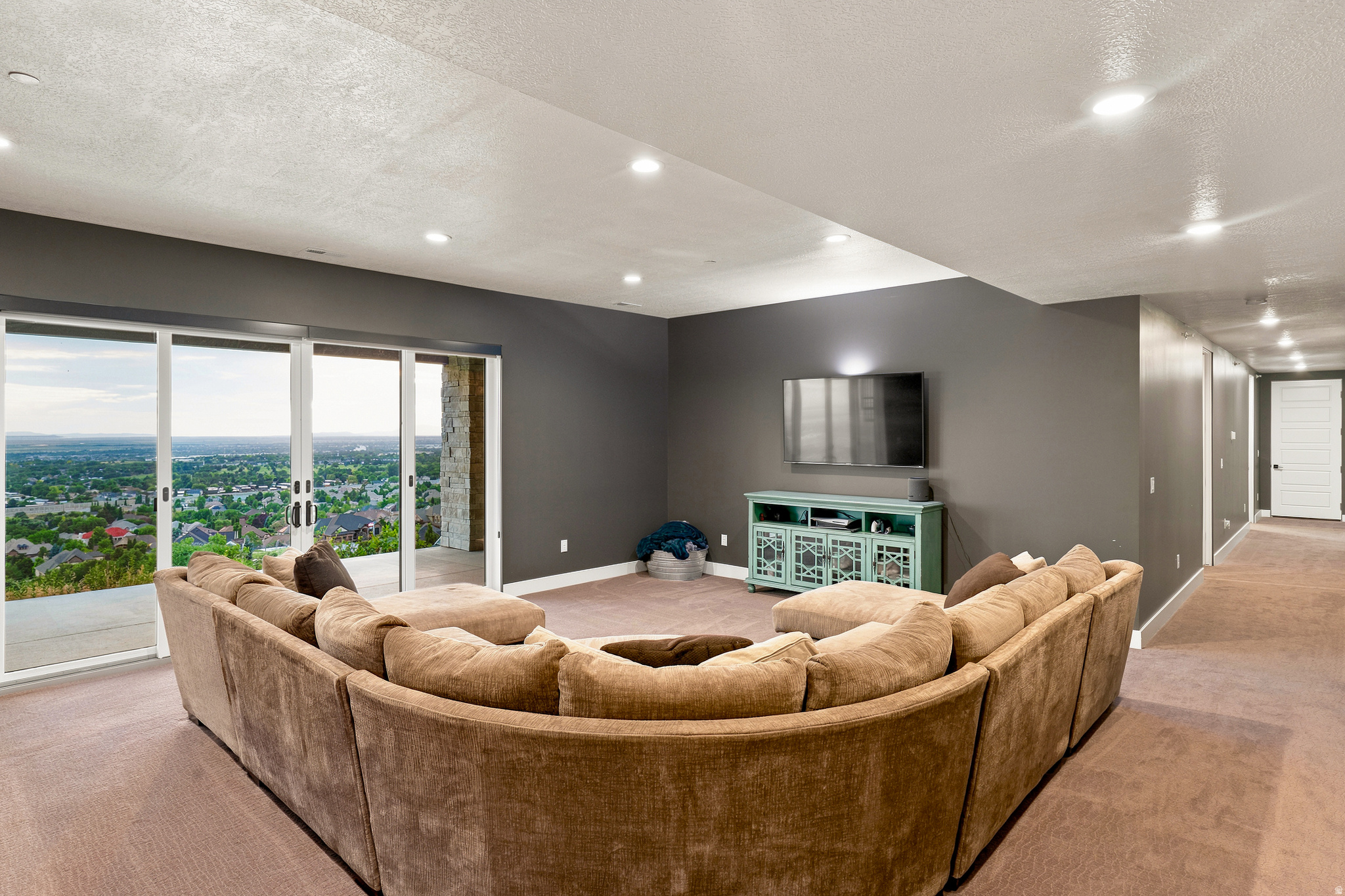DEER CREST AT HIDDEN SPRINGS - Residential