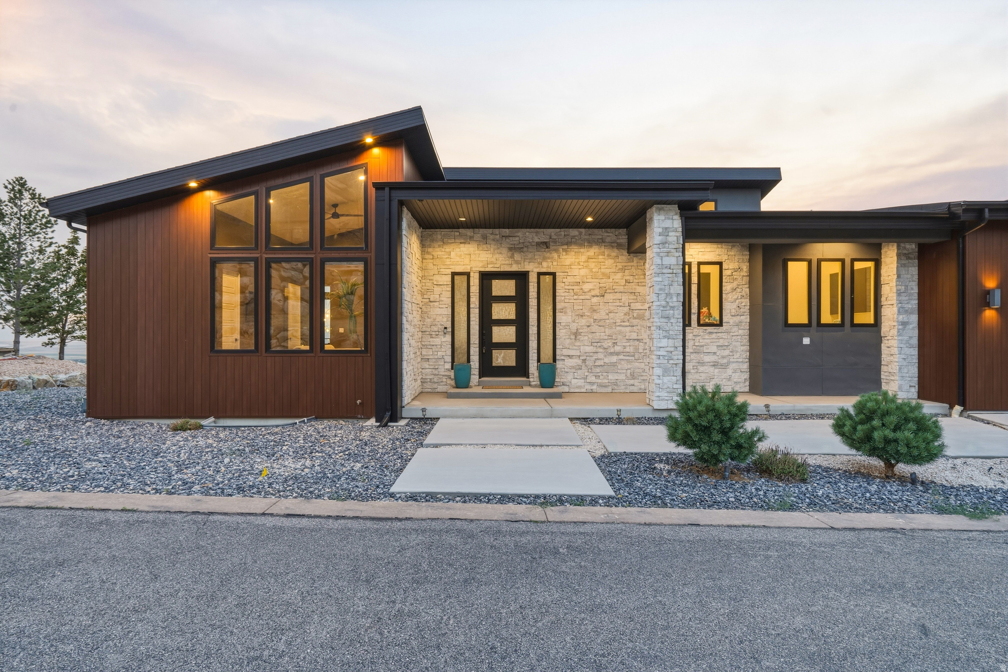 DEER CREST AT HIDDEN SPRINGS - Residential