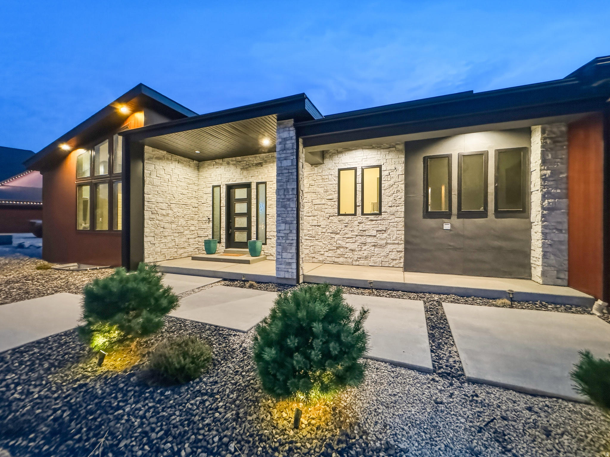 DEER CREST AT HIDDEN SPRINGS - Residential