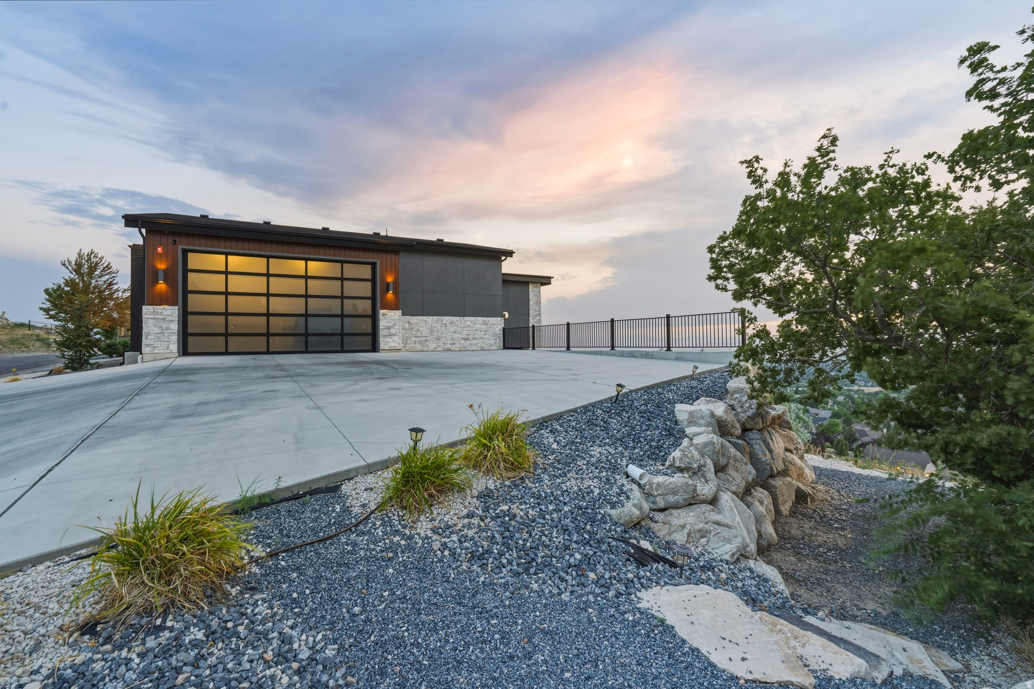 DEER CREST AT HIDDEN SPRINGS - Residential