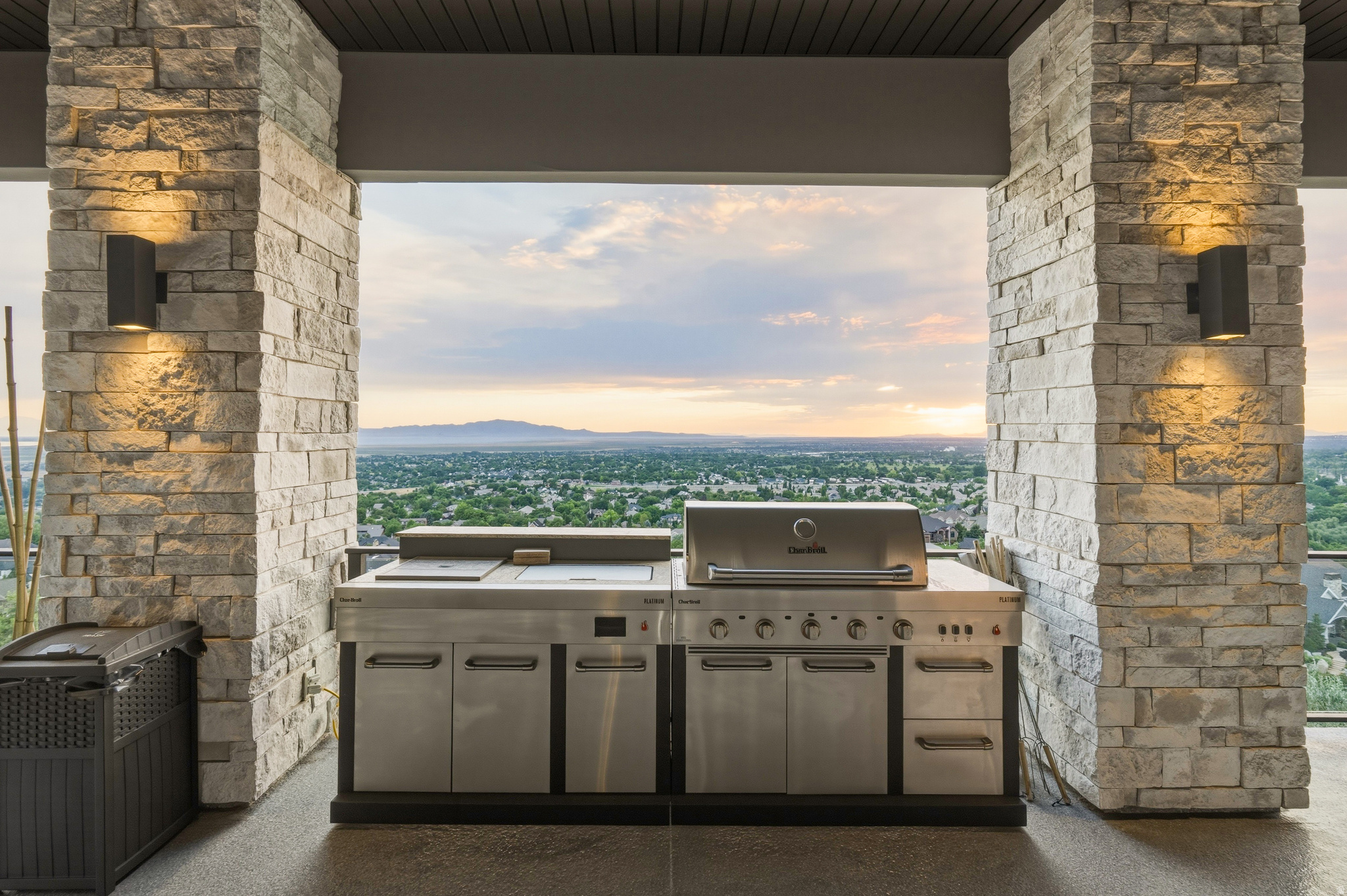 DEER CREST AT HIDDEN SPRINGS - Residential