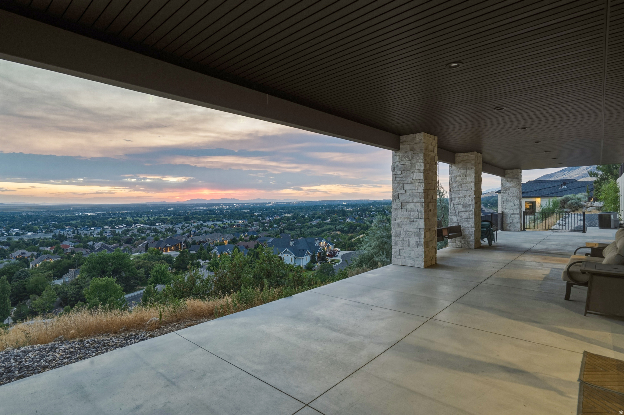 DEER CREST AT HIDDEN SPRINGS - Residential