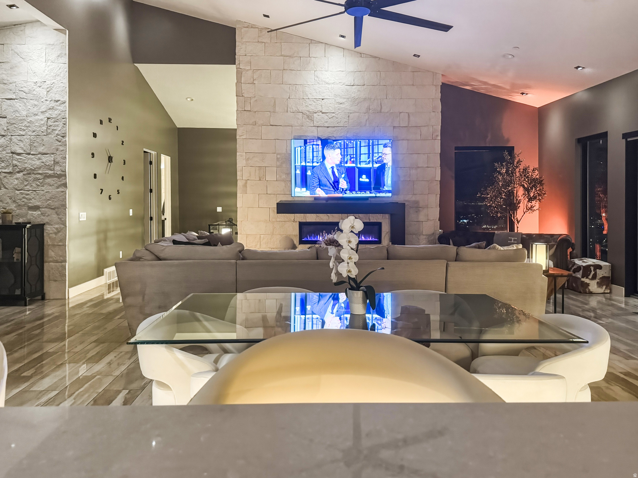 DEER CREST AT HIDDEN SPRINGS - Residential