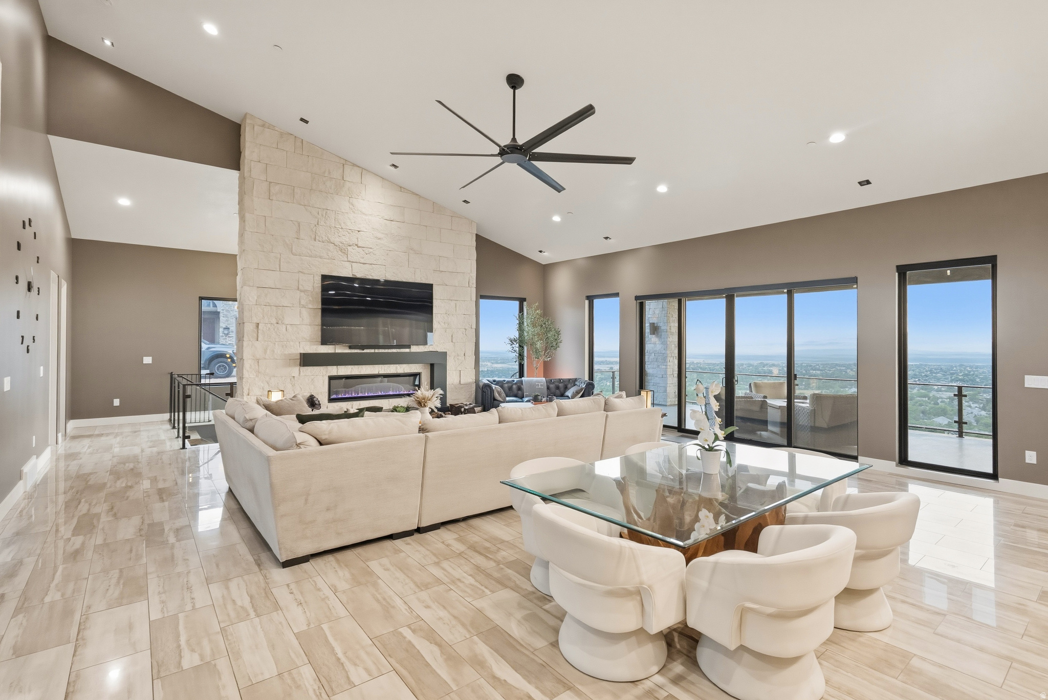 DEER CREST AT HIDDEN SPRINGS - Residential