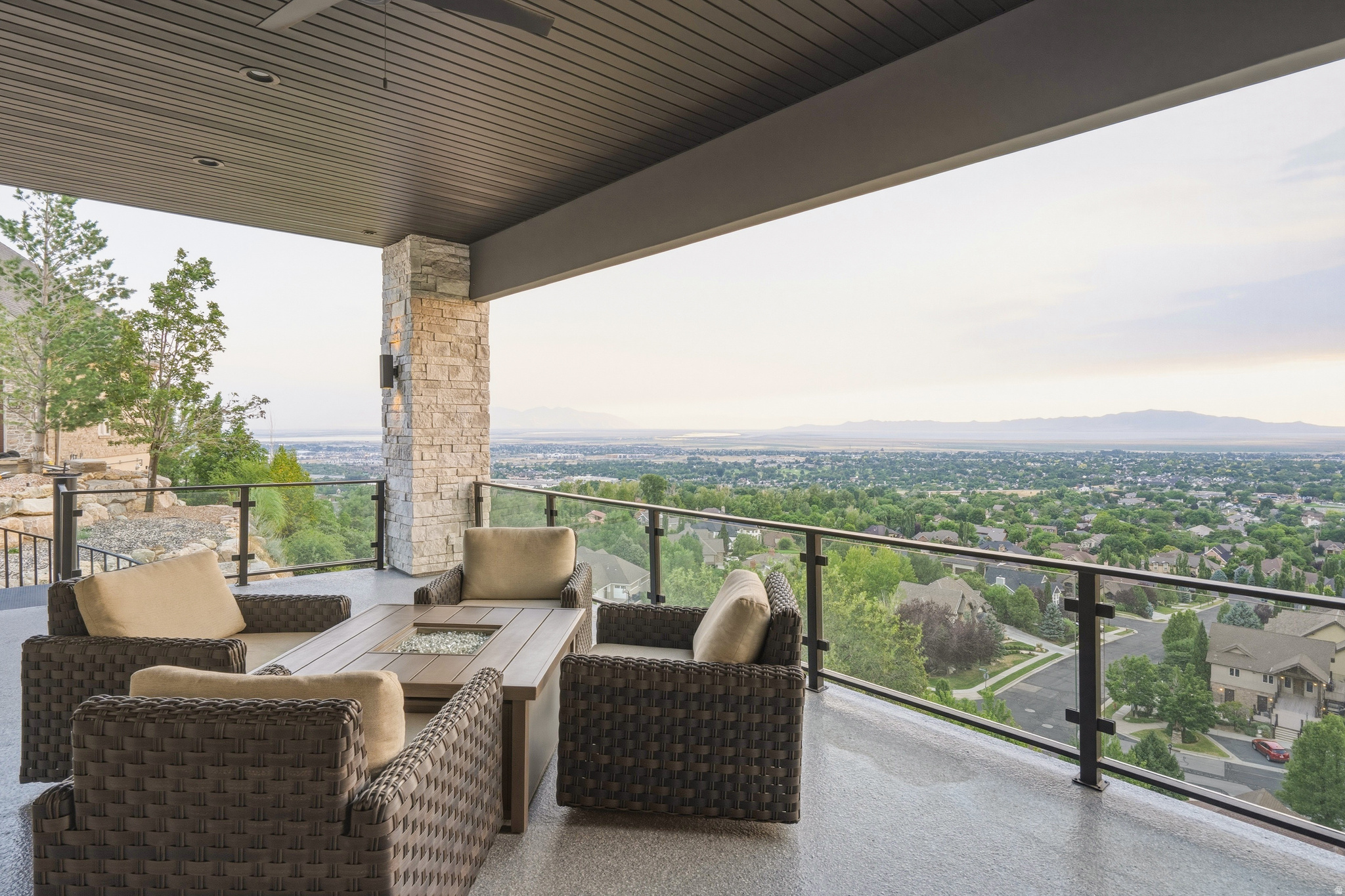 DEER CREST AT HIDDEN SPRINGS - Residential