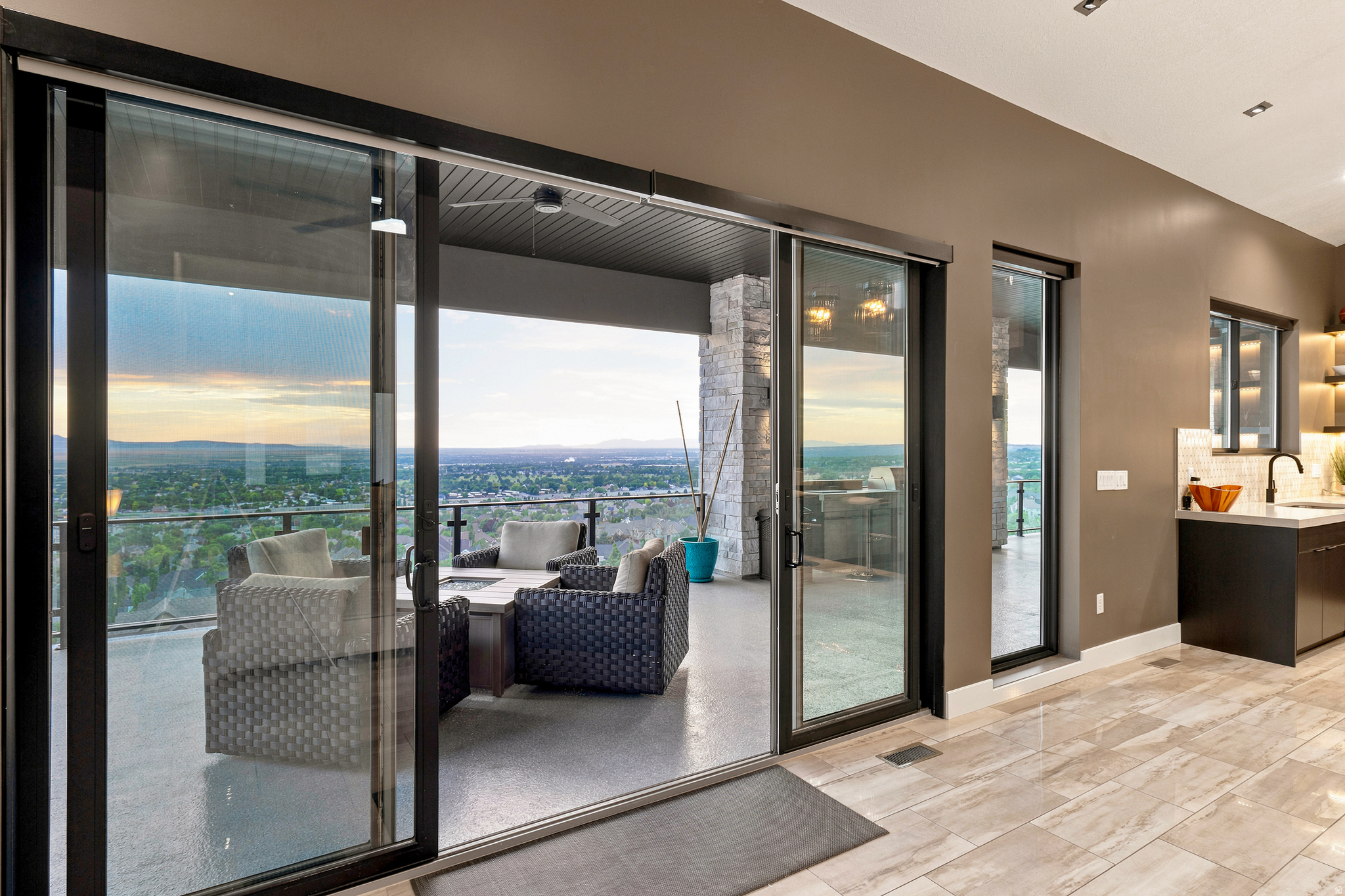 DEER CREST AT HIDDEN SPRINGS - Residential