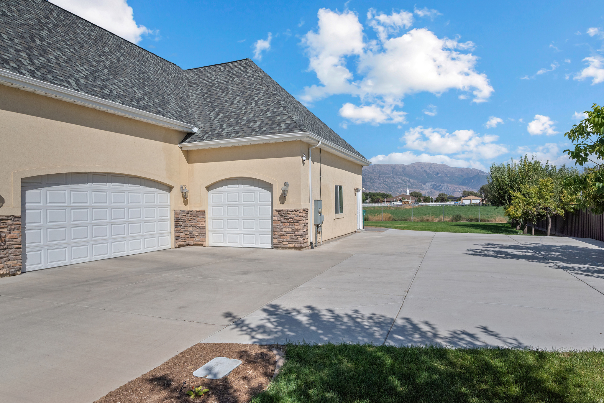 OLDHAM ACRES - Residential