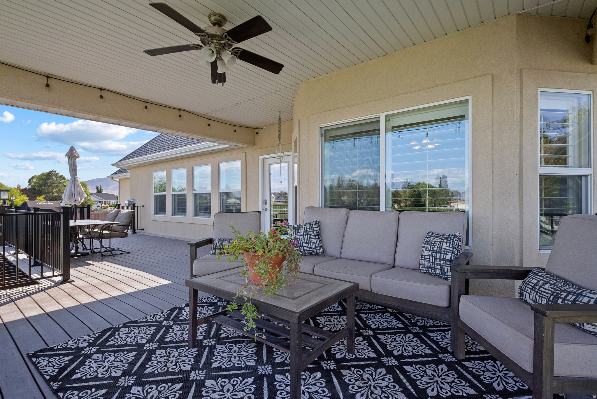 OLDHAM ACRES - Residential