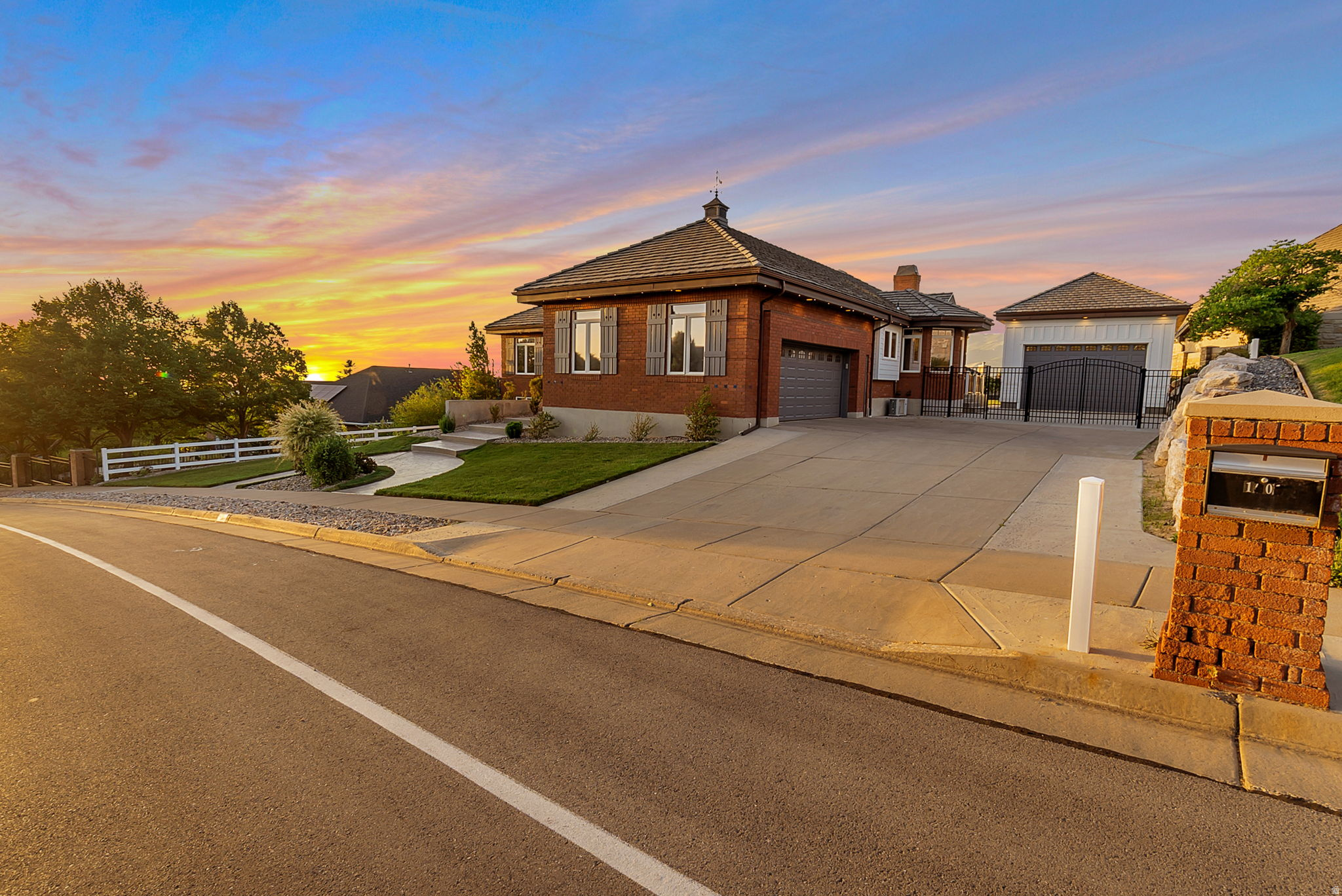EAGLEWOOD ESTATES - Residential