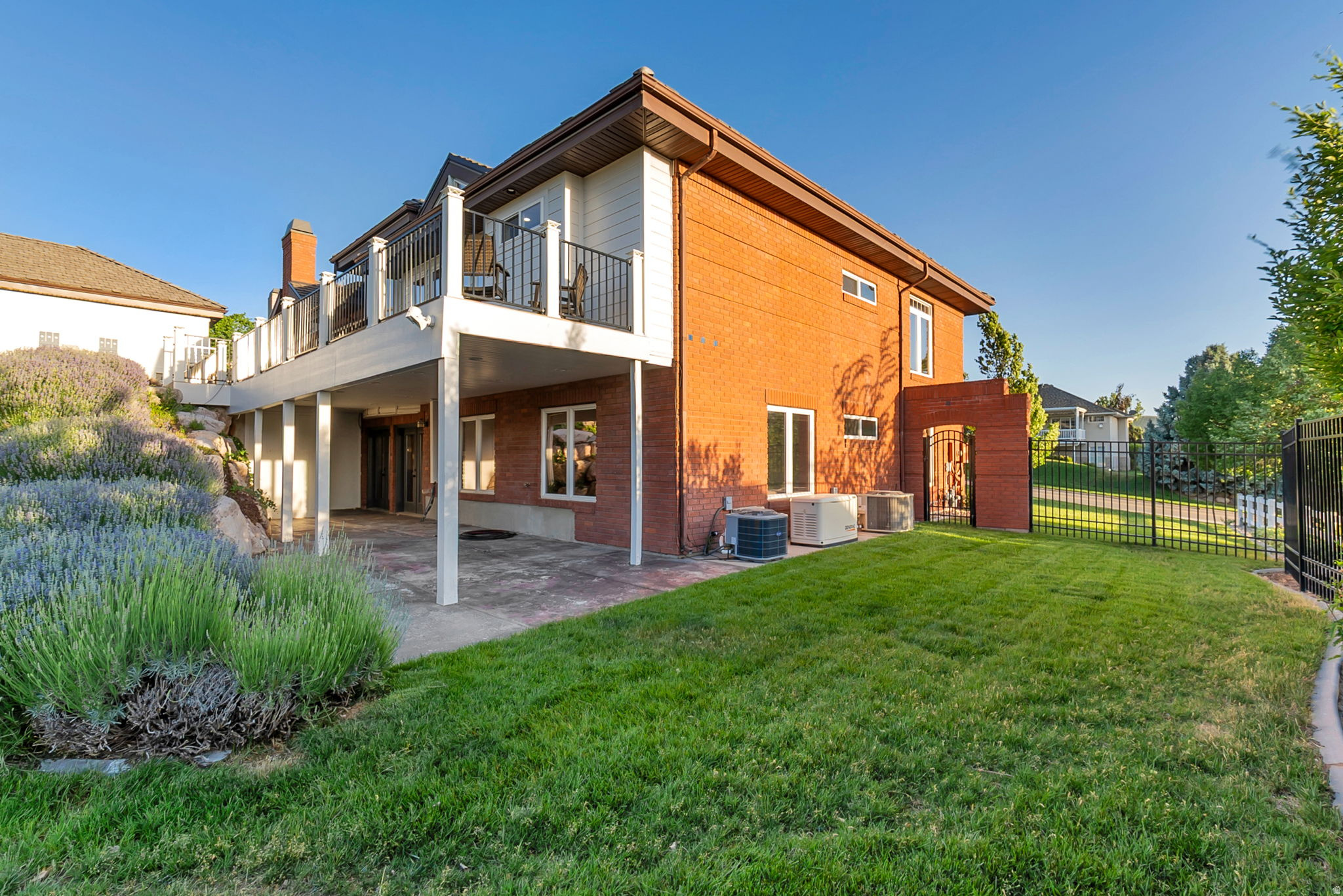 EAGLEWOOD ESTATES - Residential