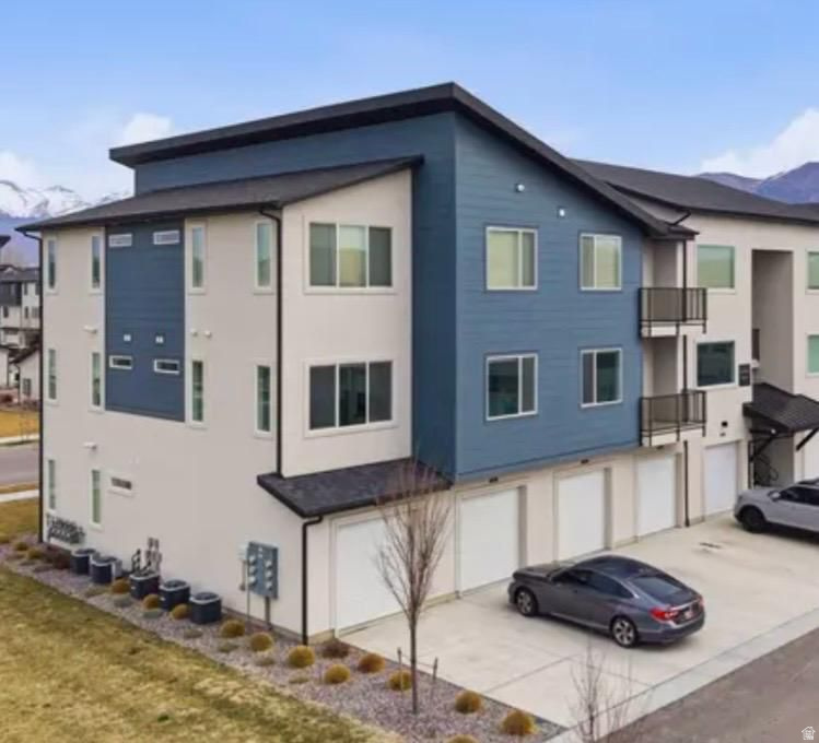 ROCKWELL RANCH - Residential