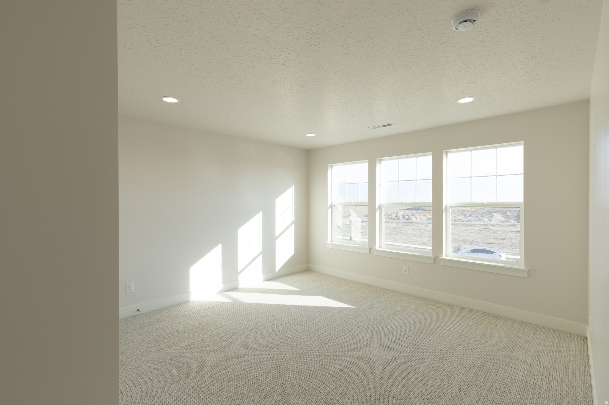 BEACON POINTE - Residential