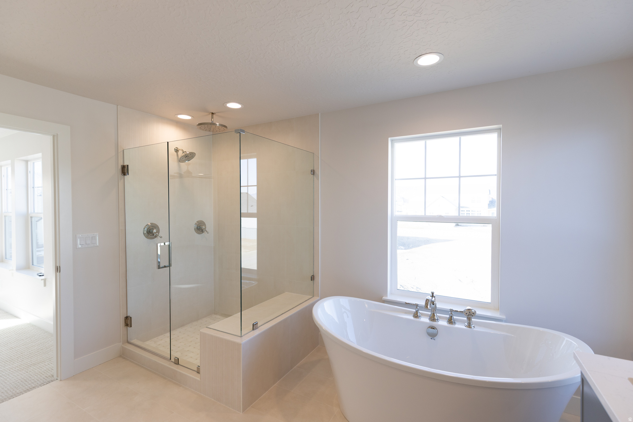 BEACON POINTE - Residential