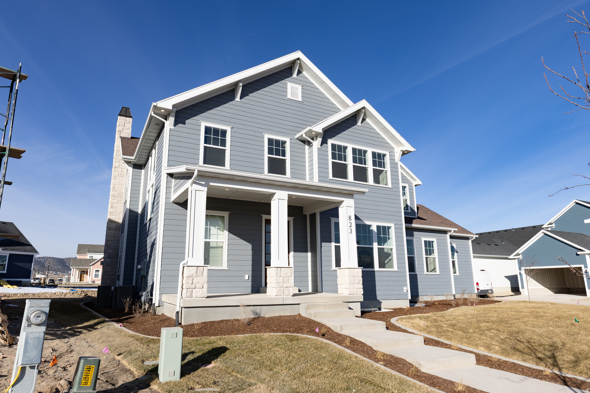 BEACON POINTE - Residential