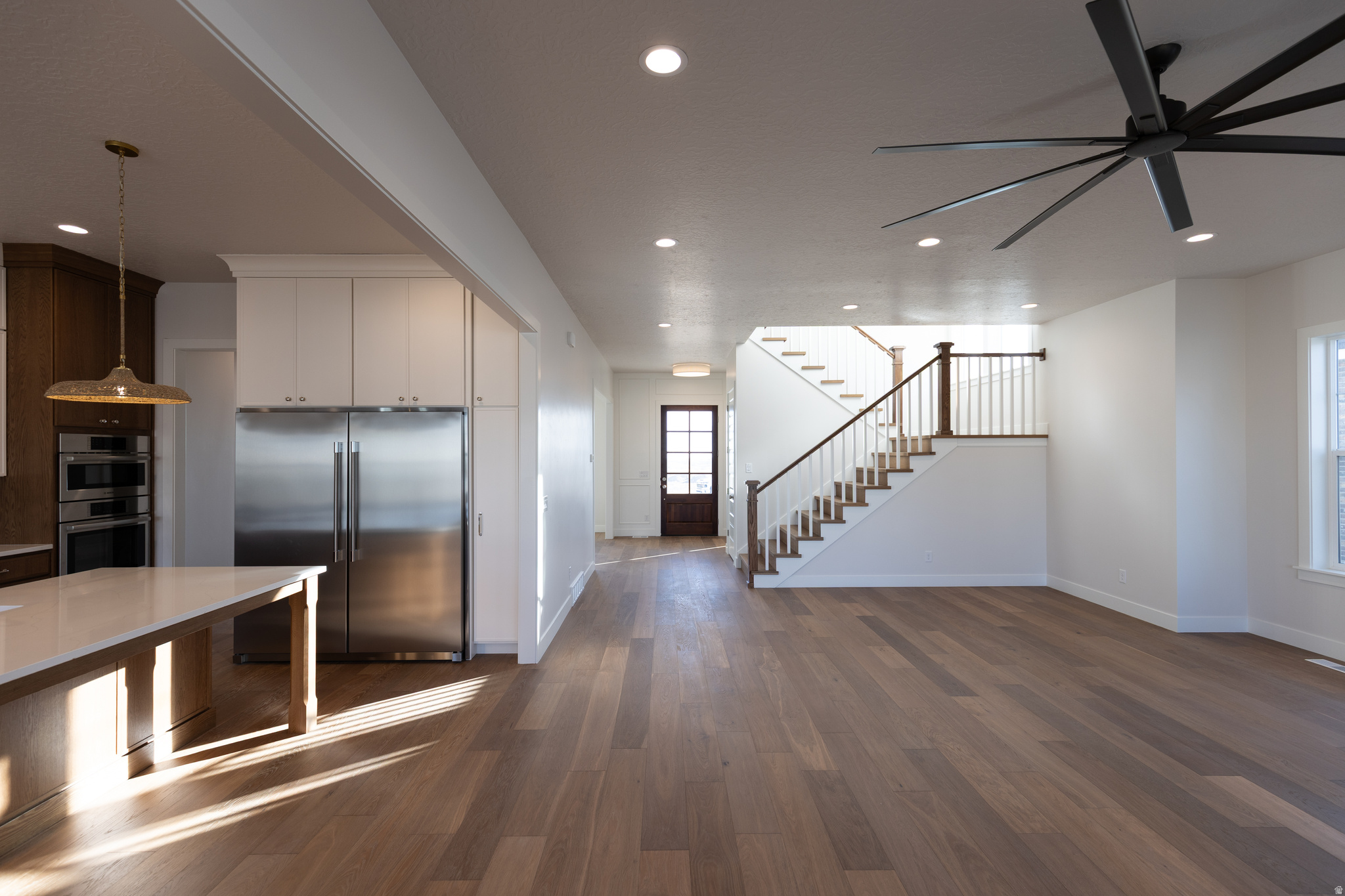 BEACON POINTE - Residential