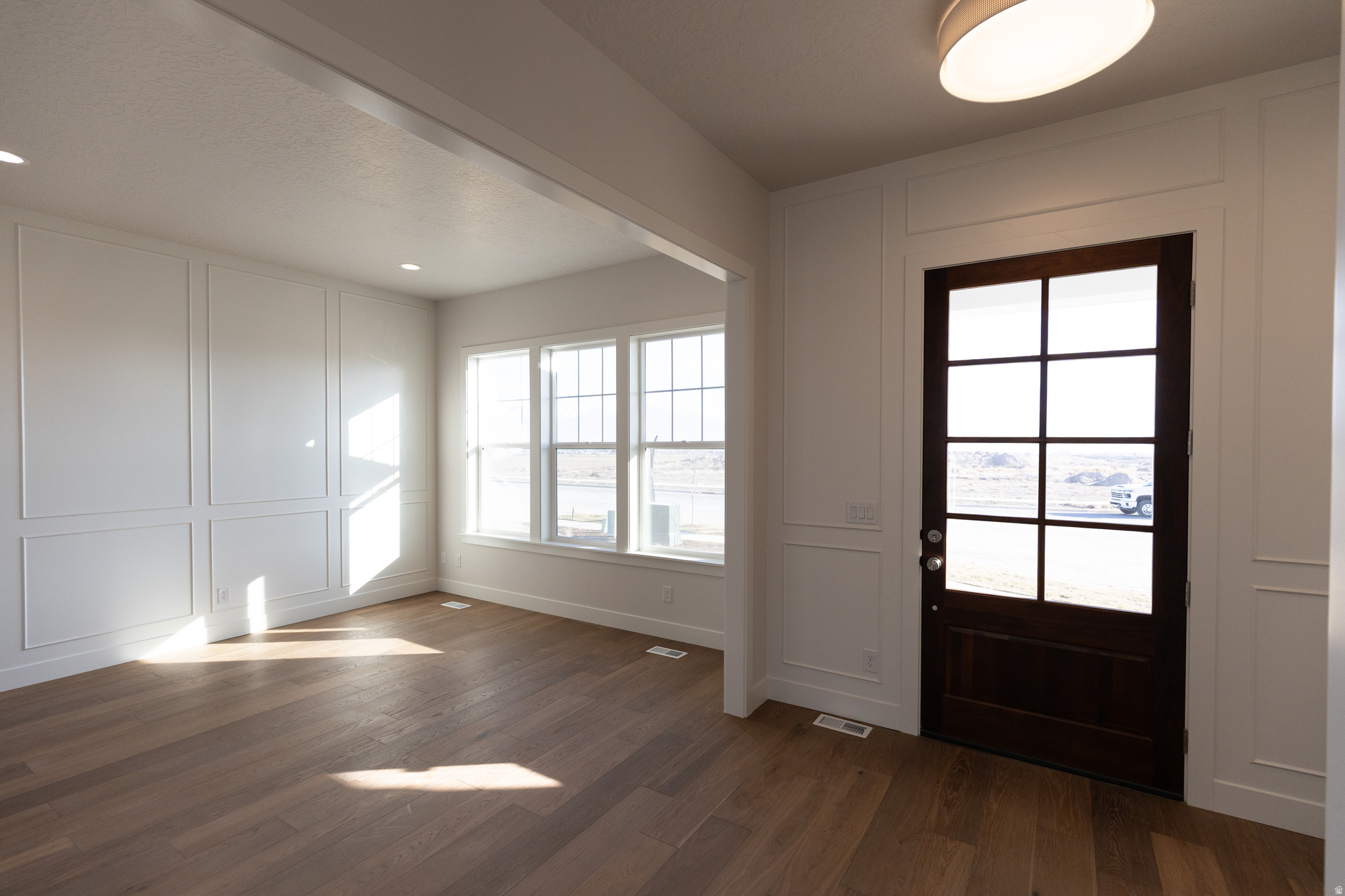 BEACON POINTE - Residential