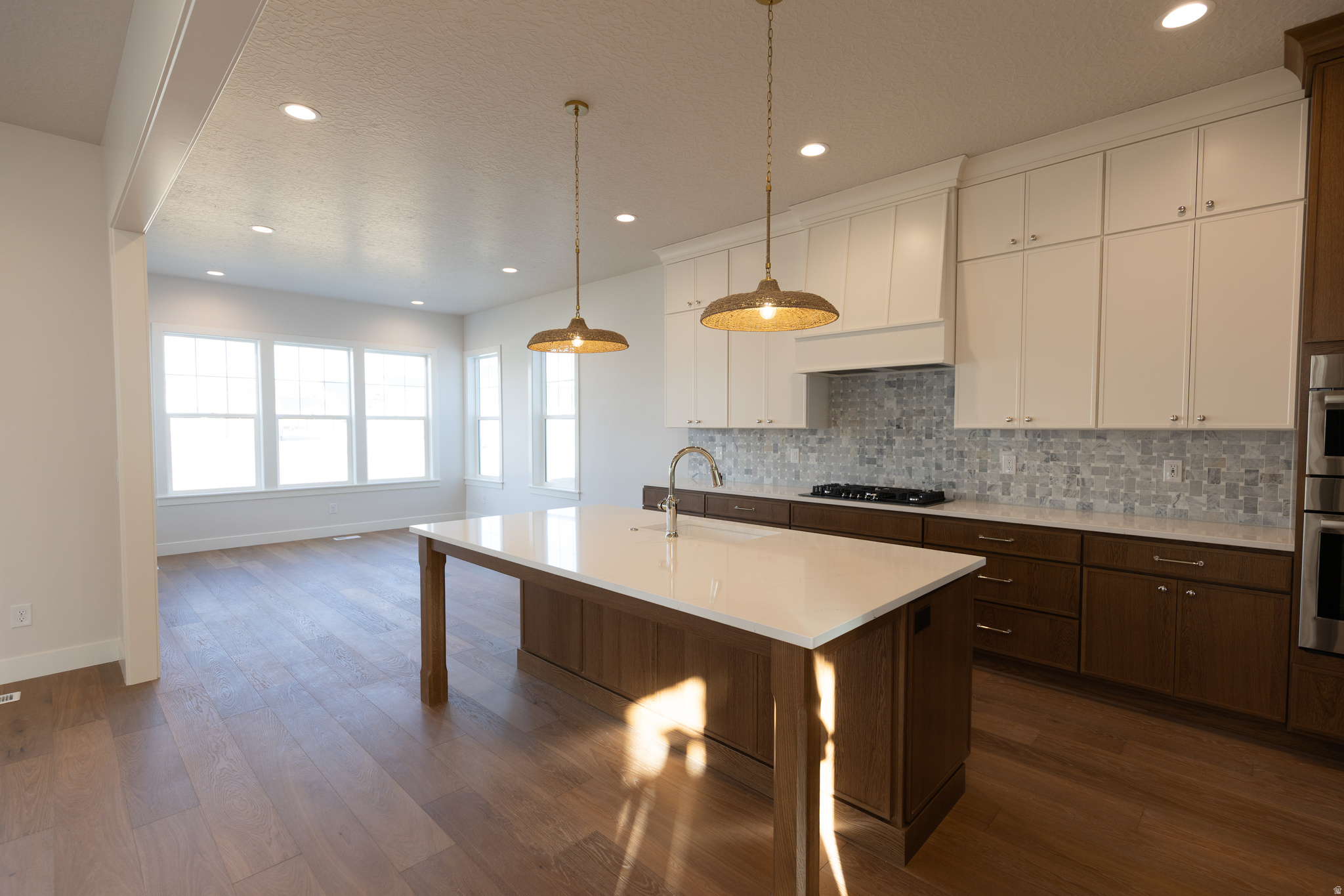 BEACON POINTE - Residential