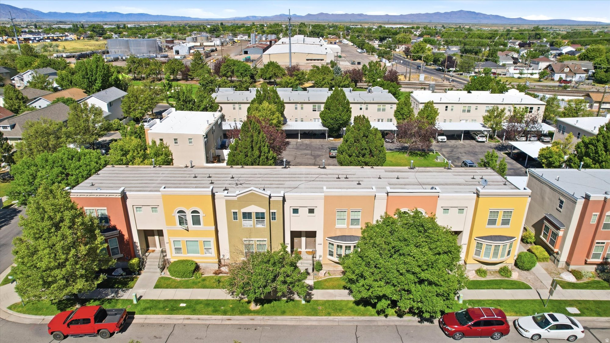 MADISON SQUARE TOWNH - Residential