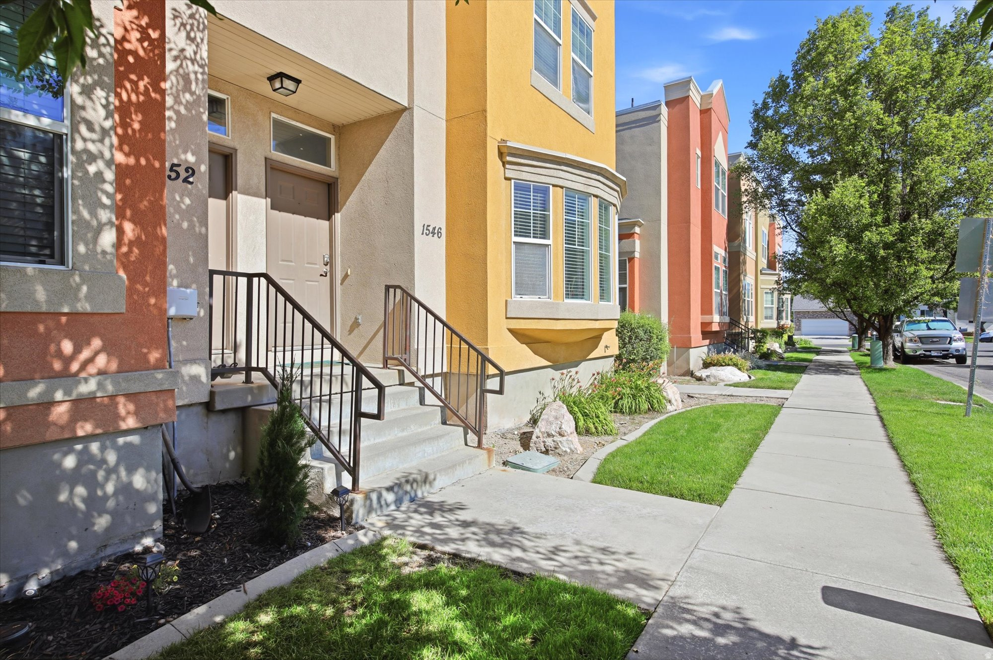 MADISON SQUARE TOWNH - Residential