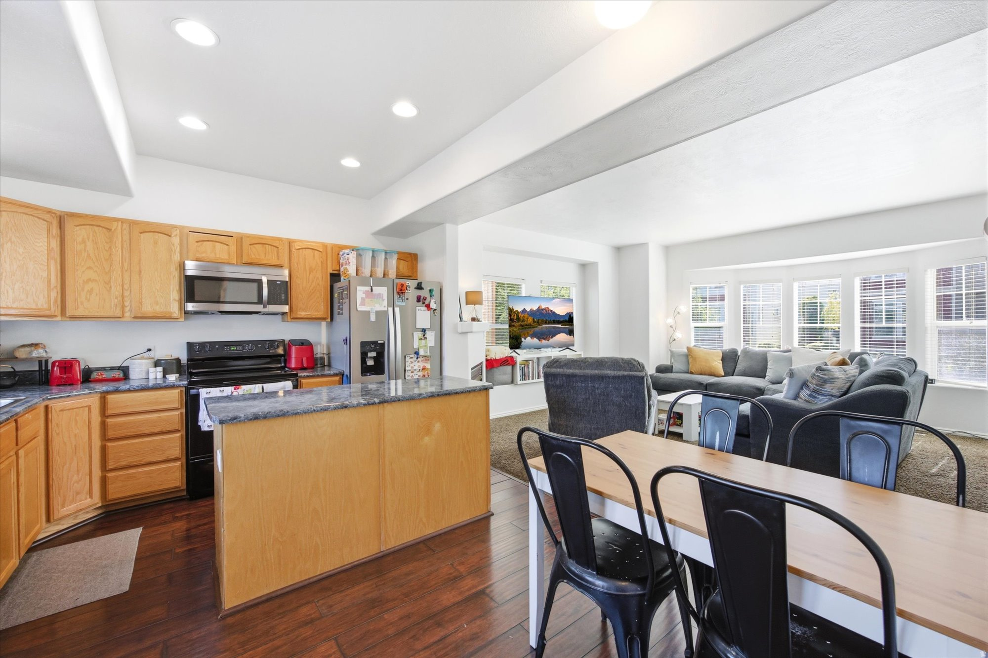 MADISON SQUARE TOWNH - Residential