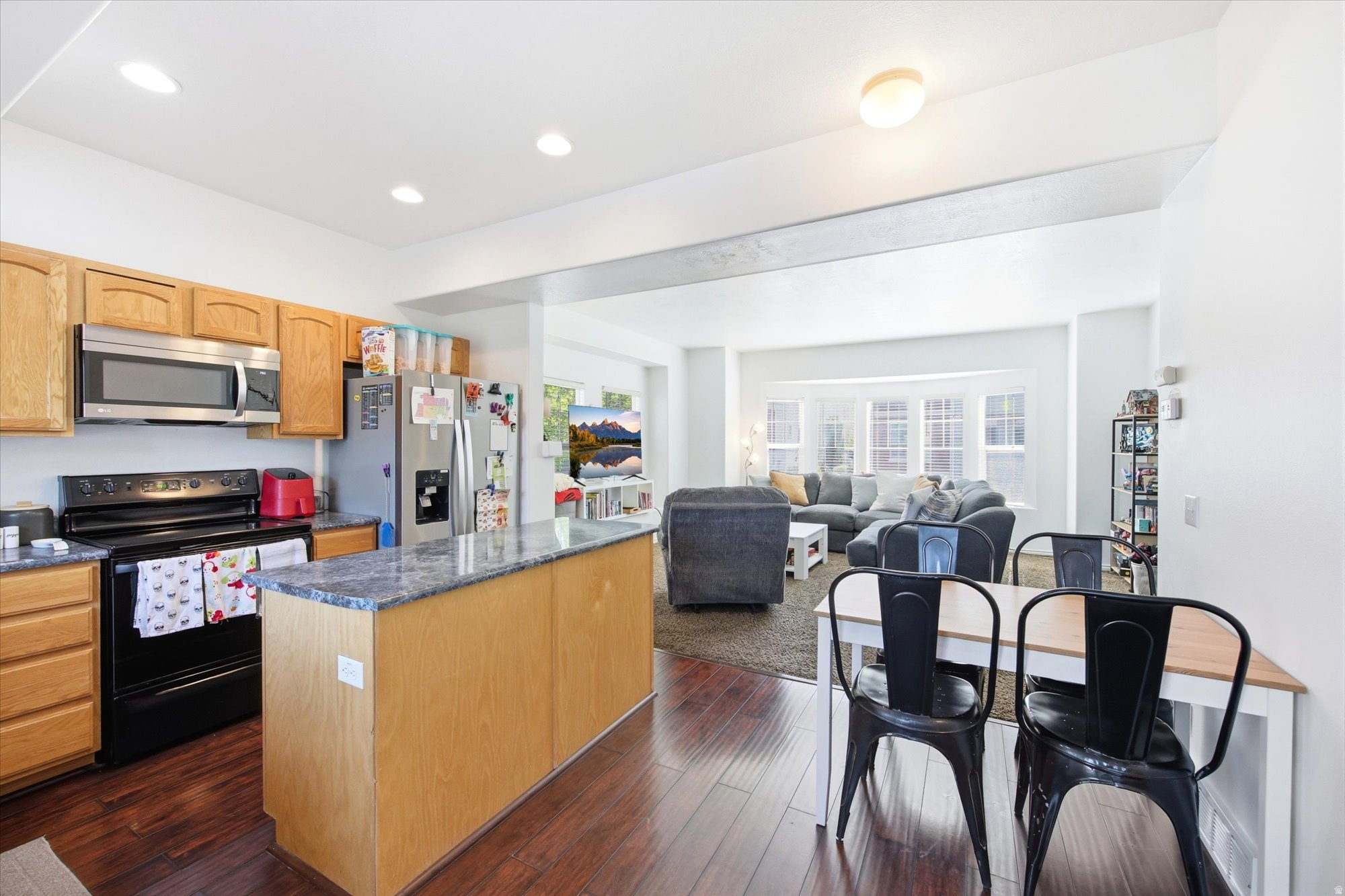MADISON SQUARE TOWNH - Residential