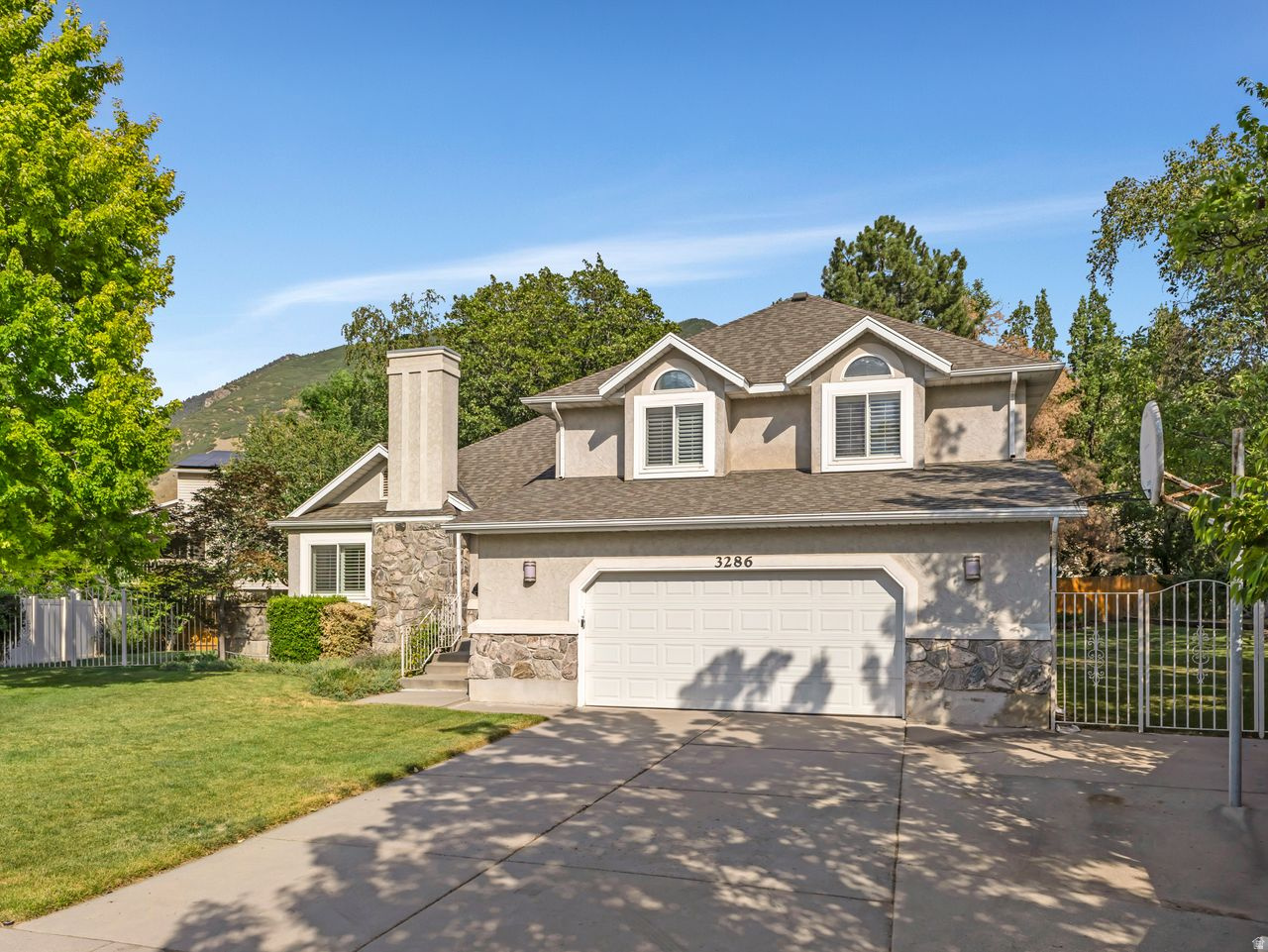 WILLOW CREEK - Residential
