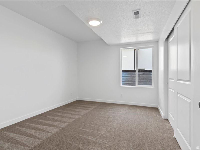 NORTH LAKE MEADOWS - Residential