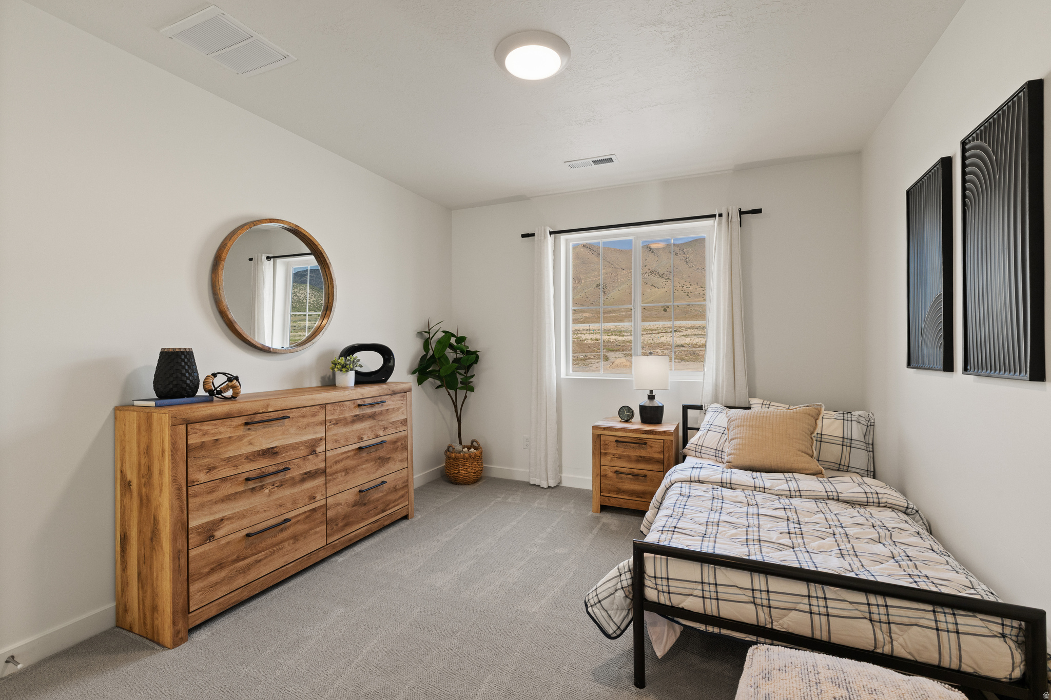 NORTH LAKE MEADOWS - Residential