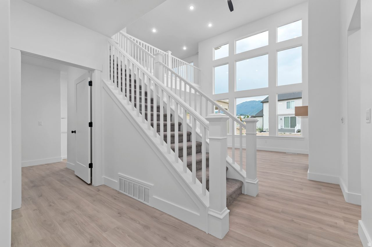 CARSON RIDGE - Residential
