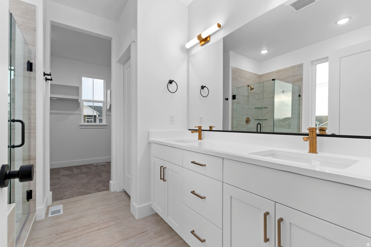 CARSON RIDGE - Residential