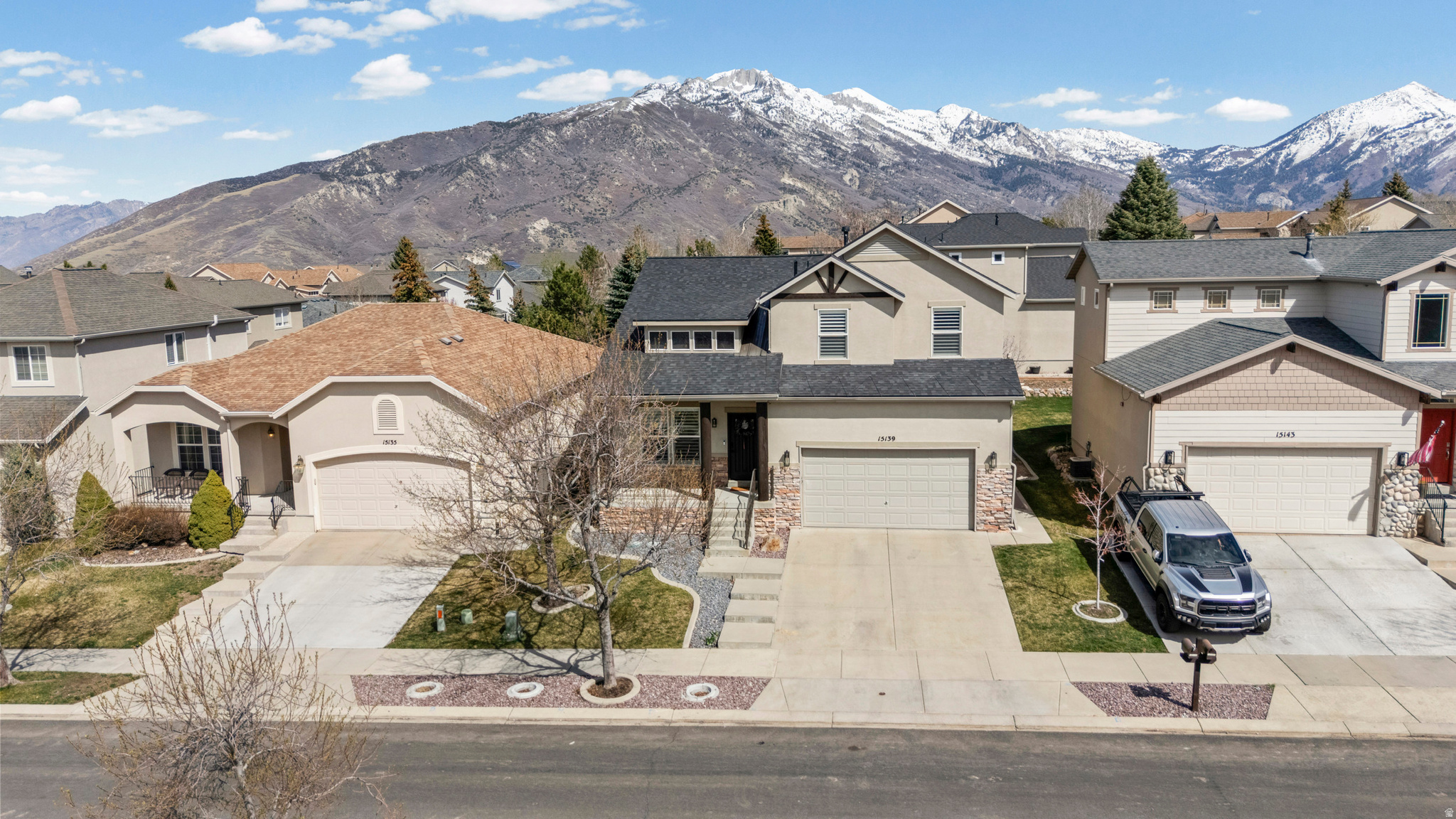 OAK VISTA AT SUNCREST - Residential