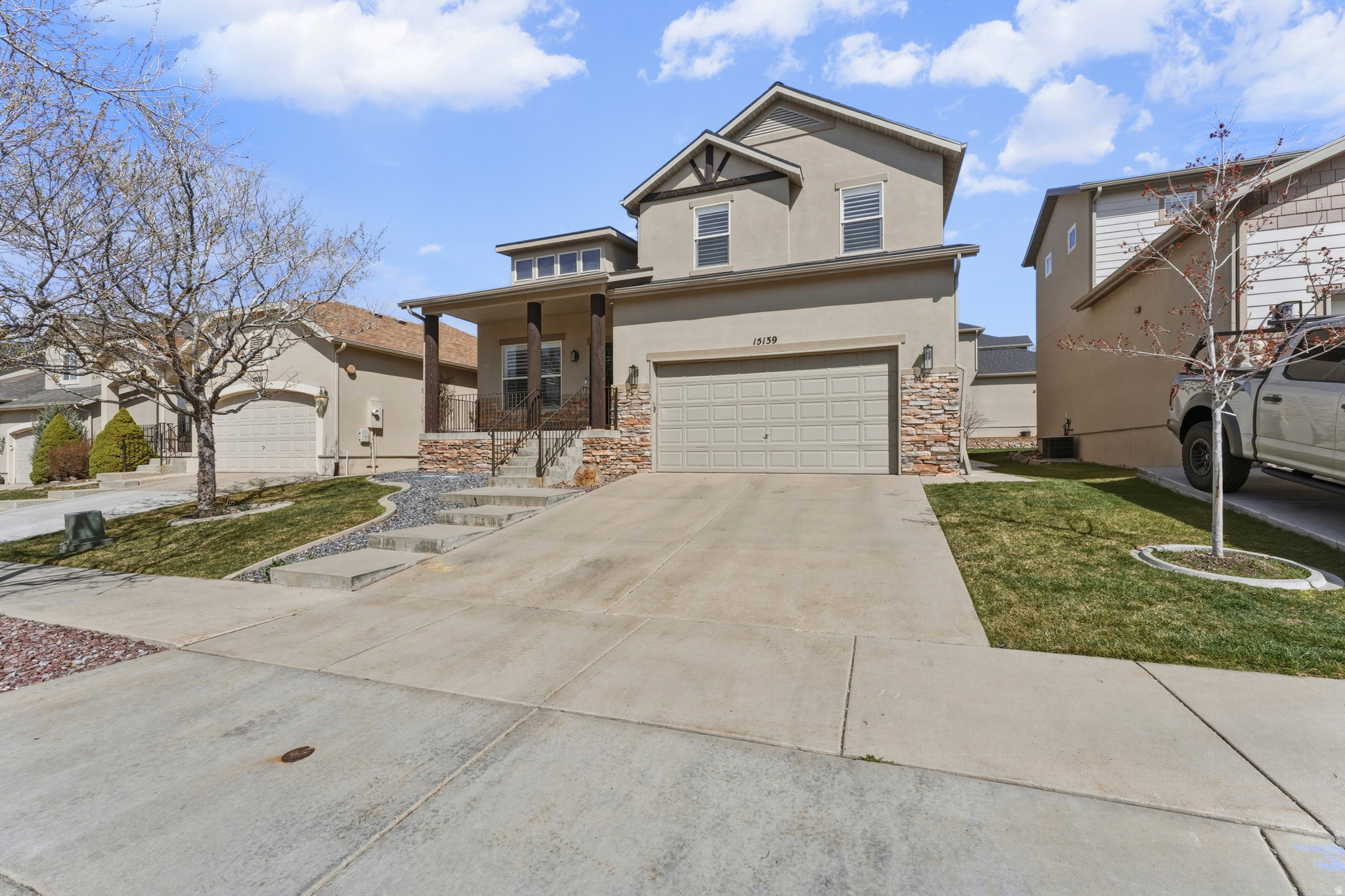 OAK VISTA AT SUNCREST - Residential
