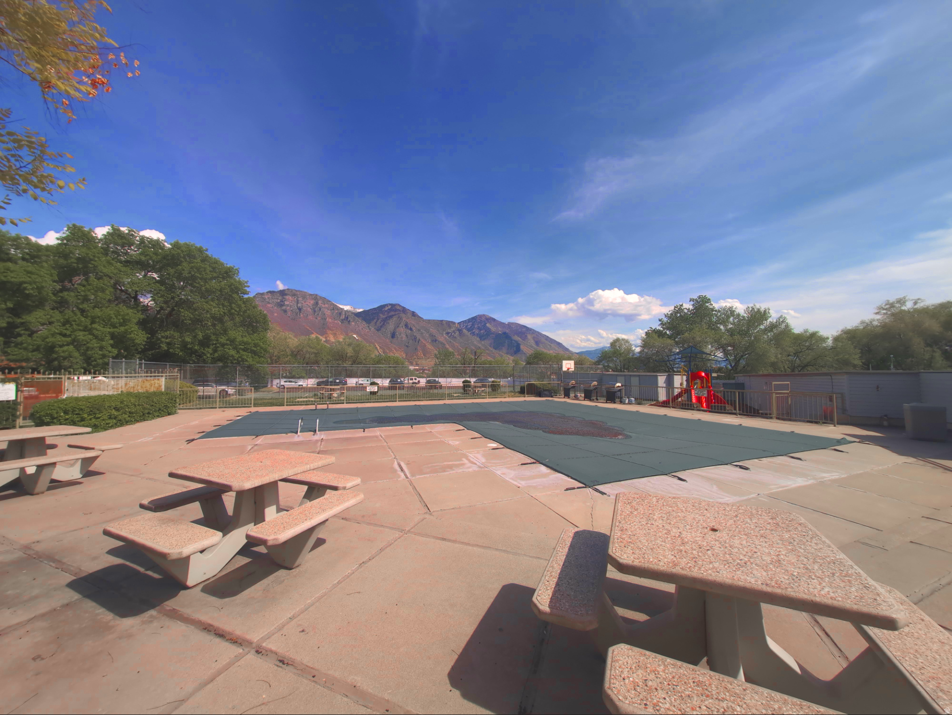 WILLOWBROOK - Residential