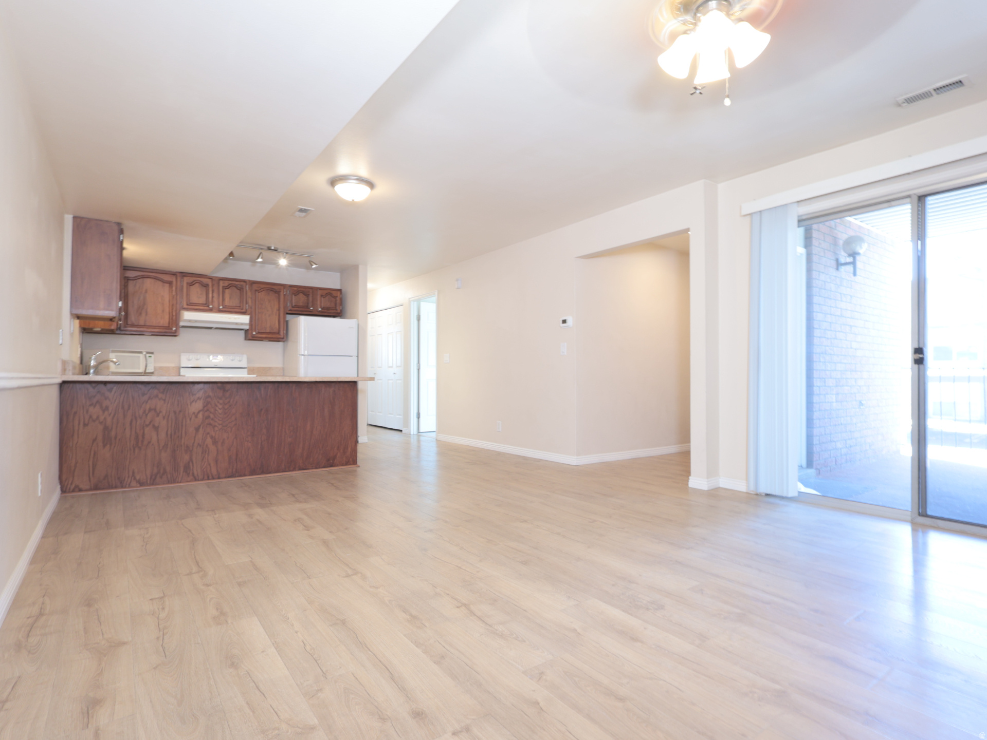 WILLOWBROOK - Residential