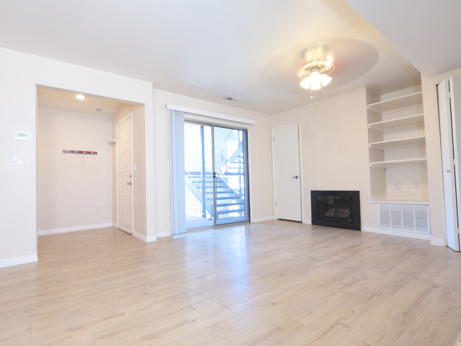 WILLOWBROOK - Residential