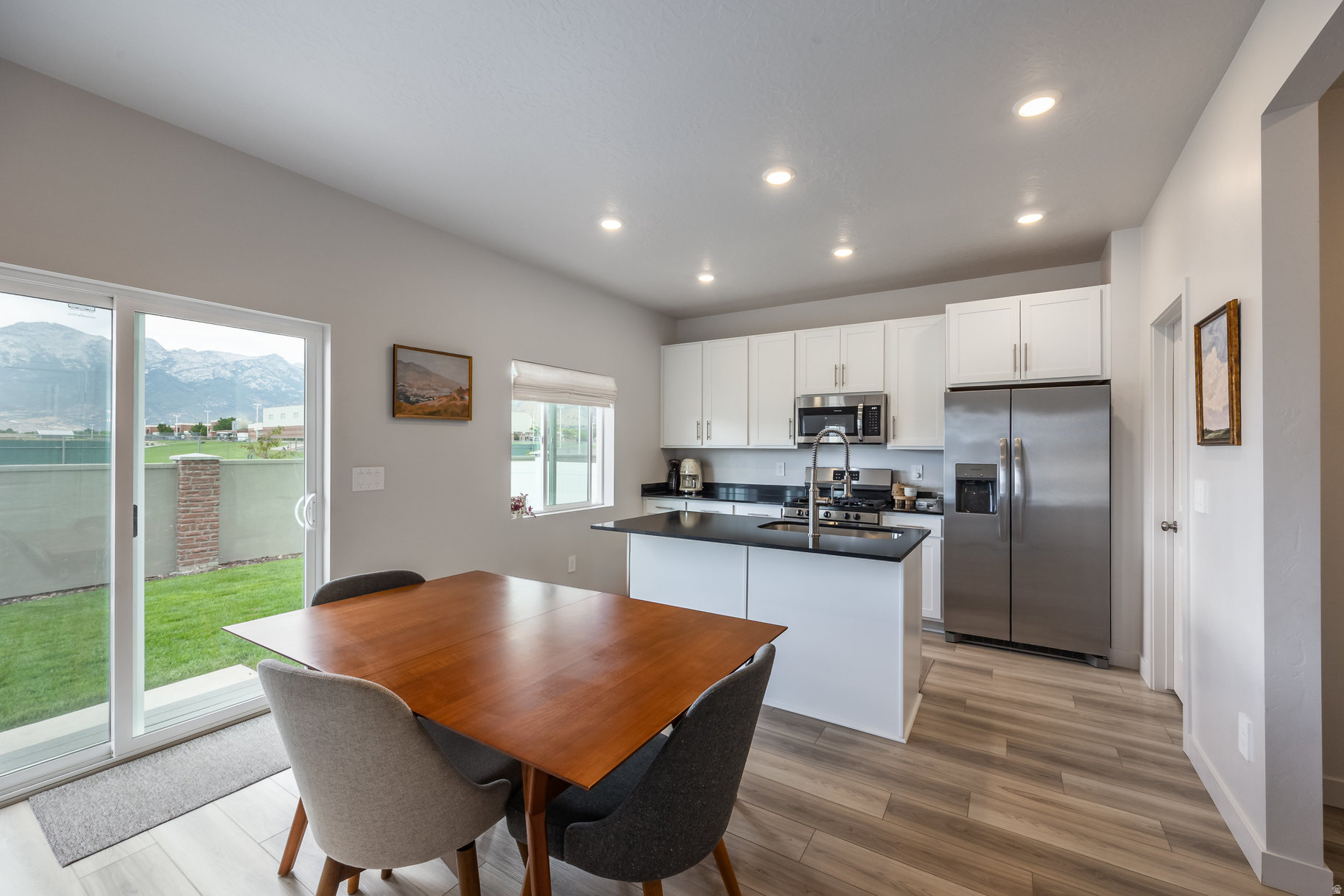 RIDGEVIEW - Residential