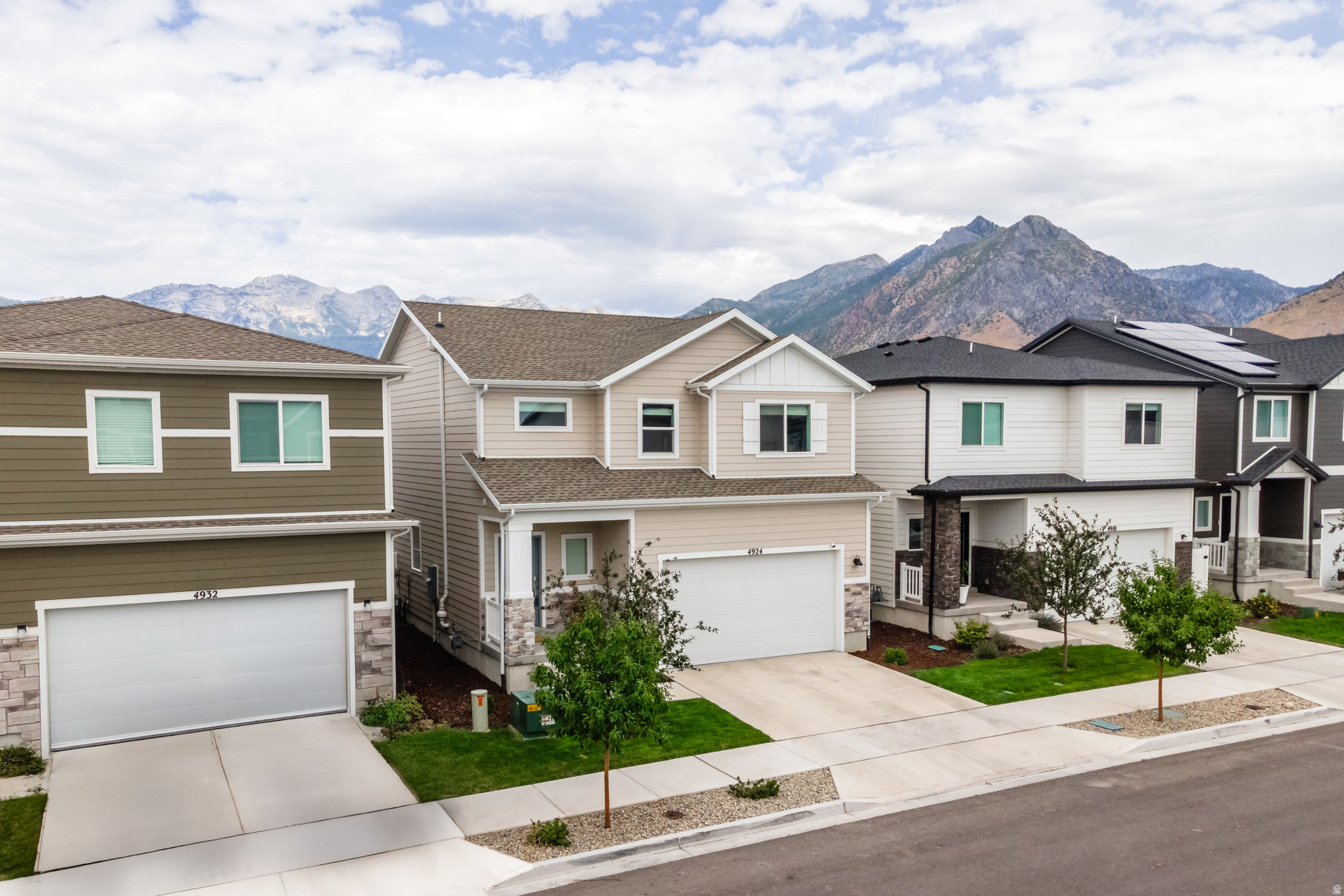 RIDGEVIEW - Residential