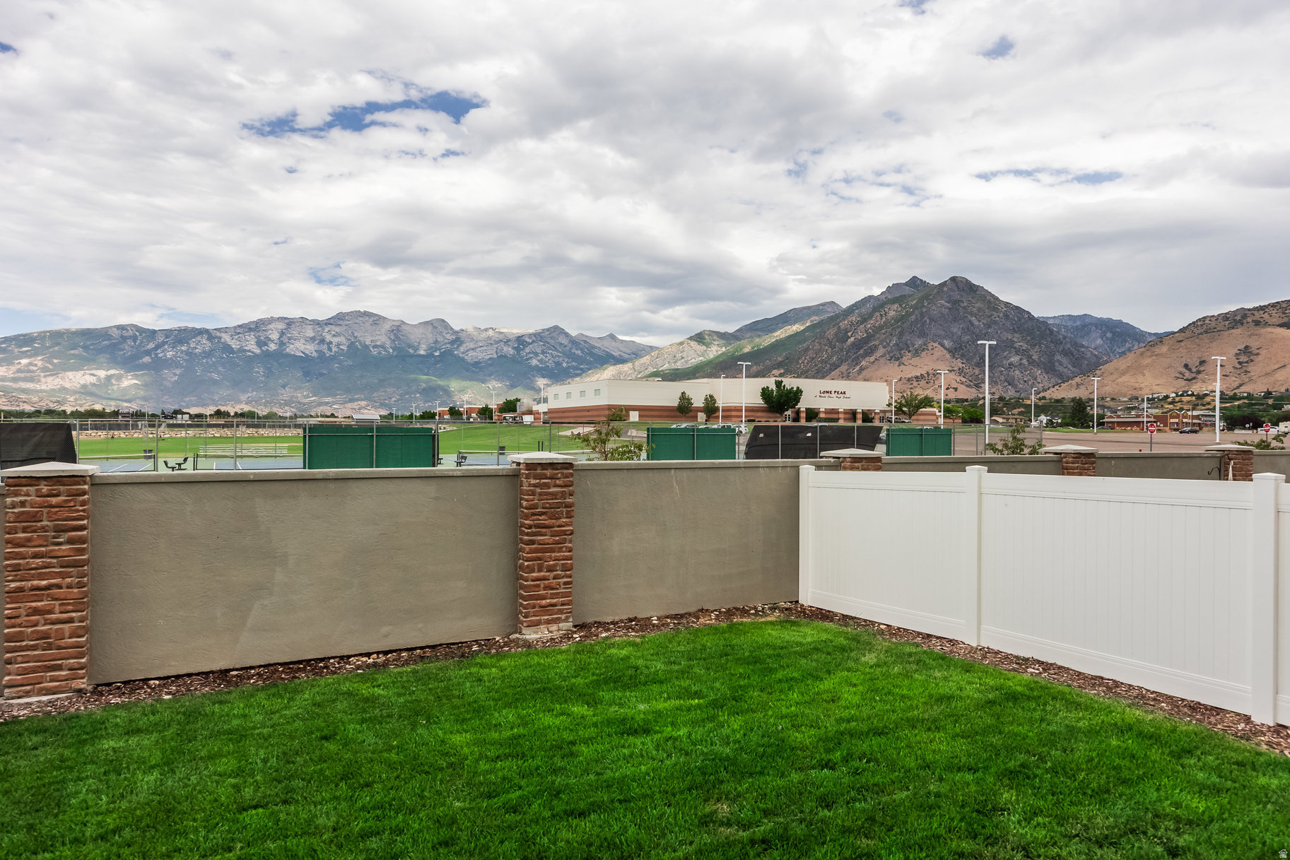RIDGEVIEW - Residential