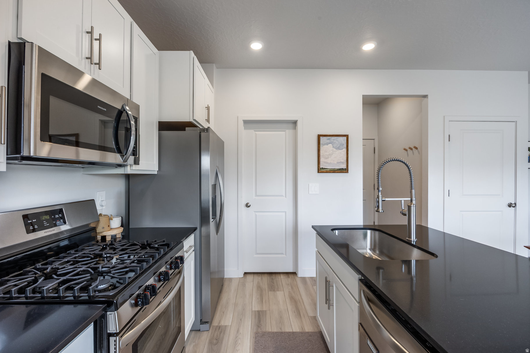 RIDGEVIEW - Residential