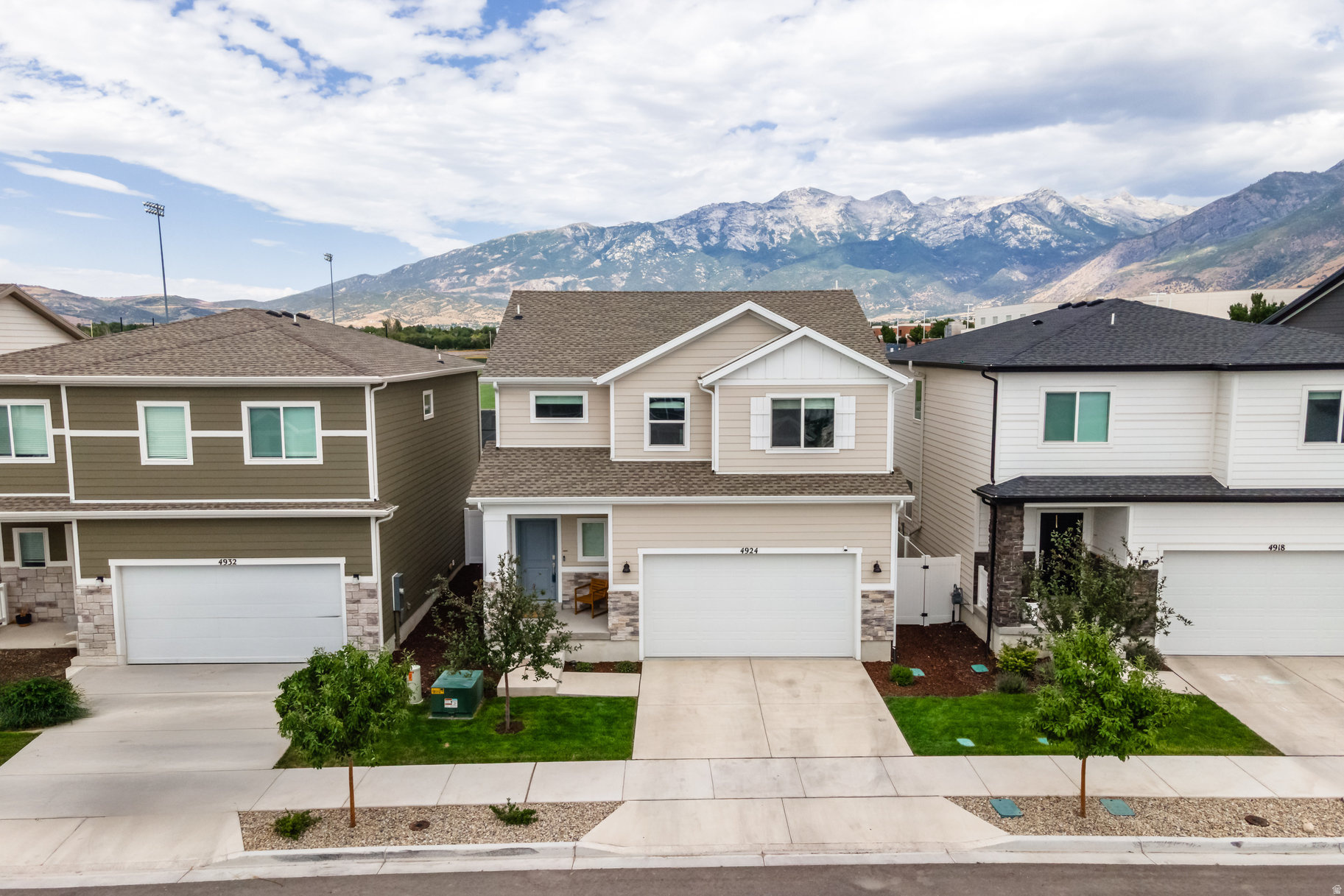 RIDGEVIEW - Residential