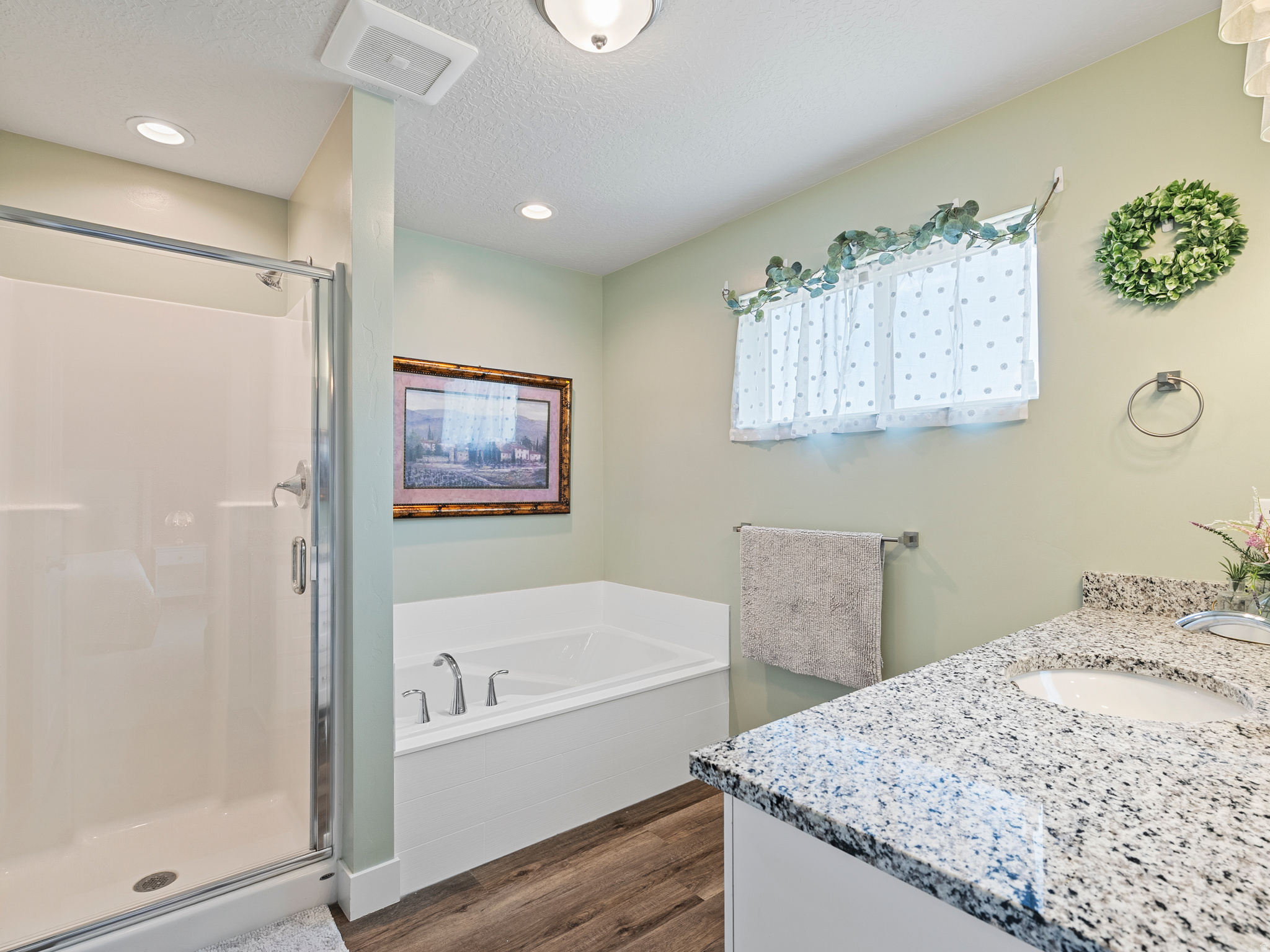 THE ORCHARDS - Residential