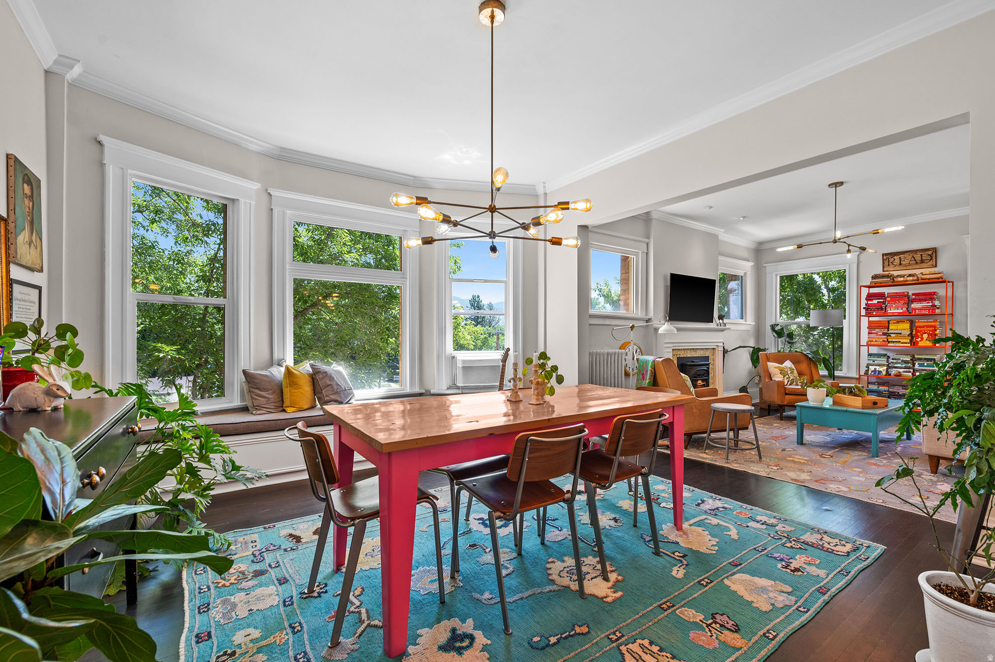 DORIUS CONDO - Residential