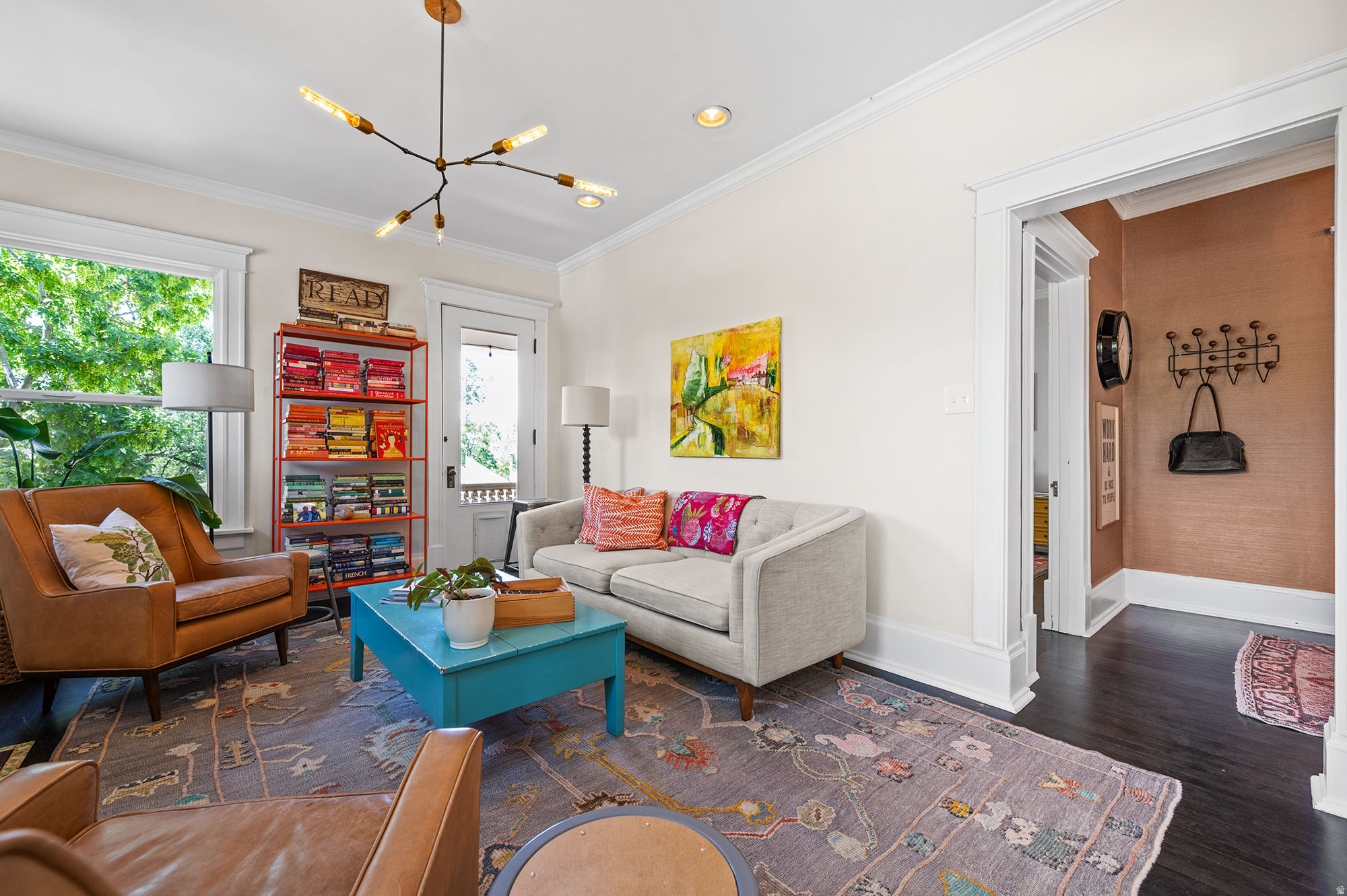 DORIUS CONDO - Residential