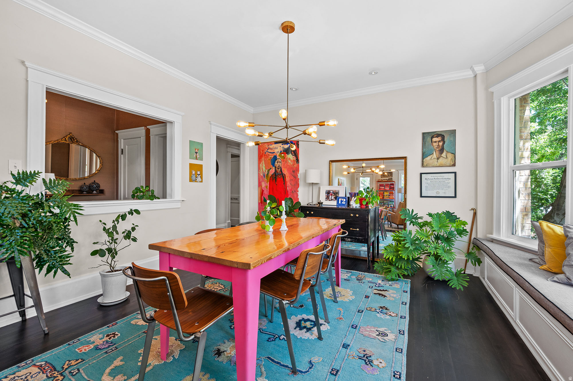 DORIUS CONDO - Residential
