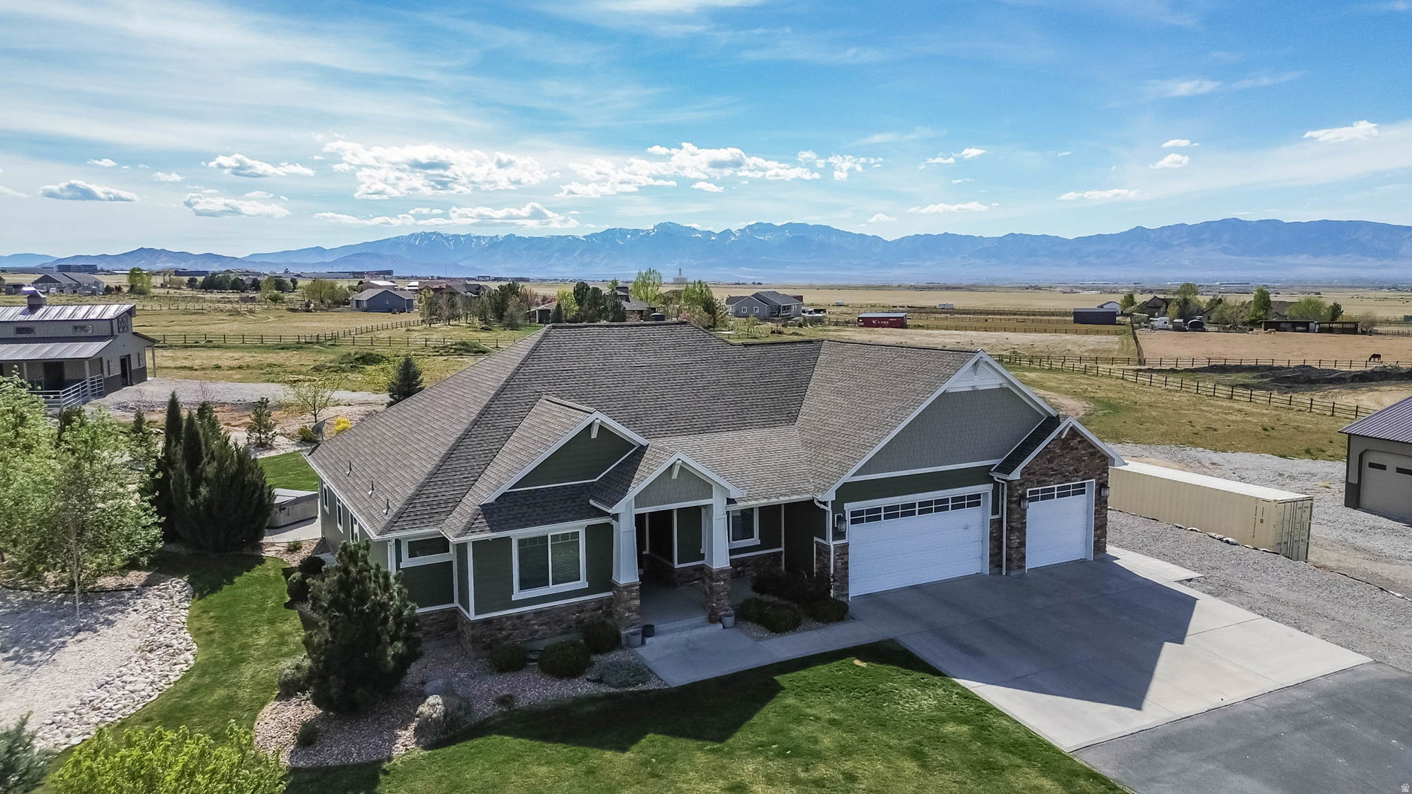 BROOKFIELD ESTATES - Residential