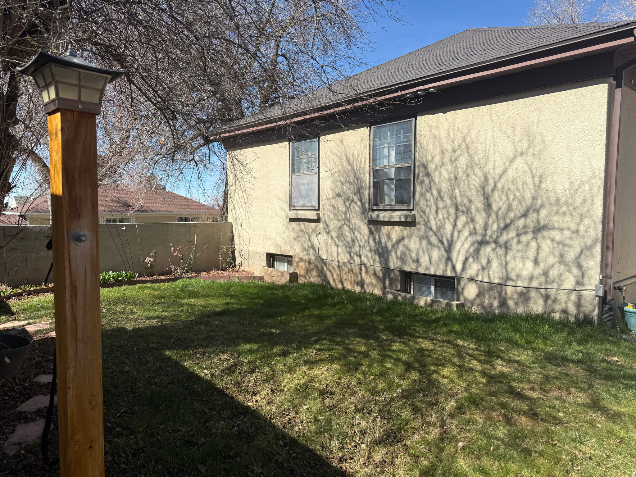 COUNTRY CLUB HEIGHTS - Residential