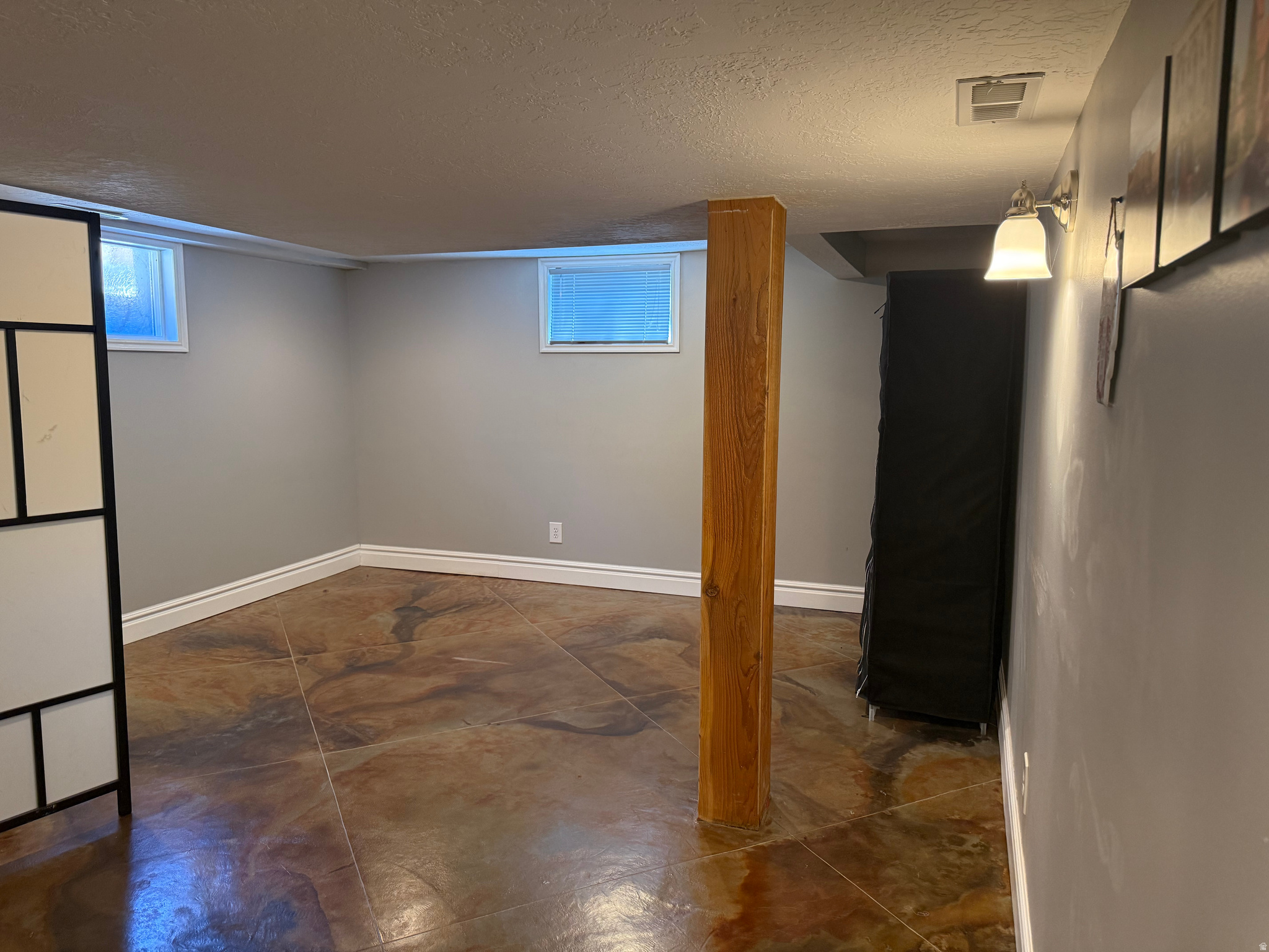COUNTRY CLUB HEIGHTS - Residential