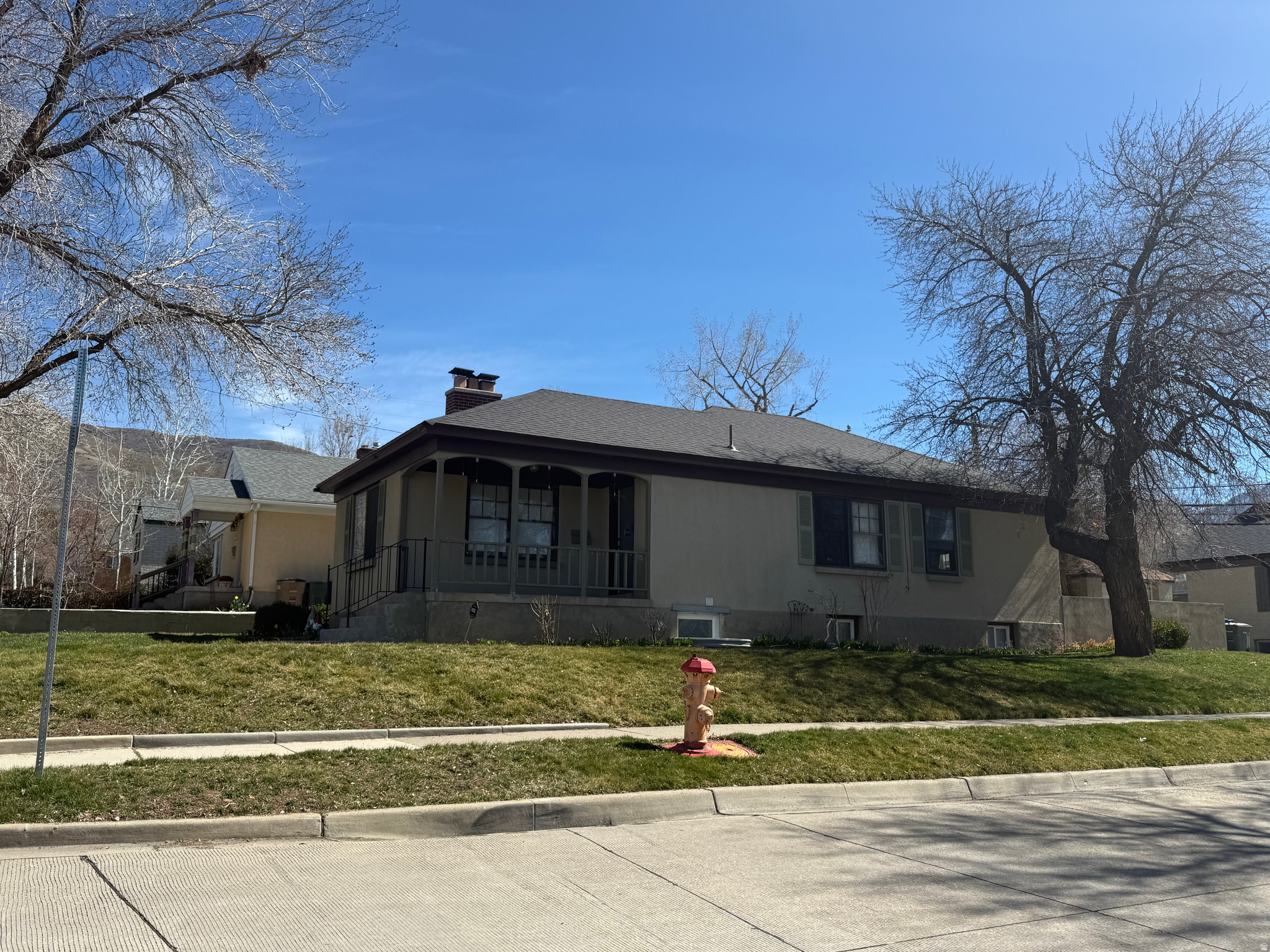 COUNTRY CLUB HEIGHTS - Residential