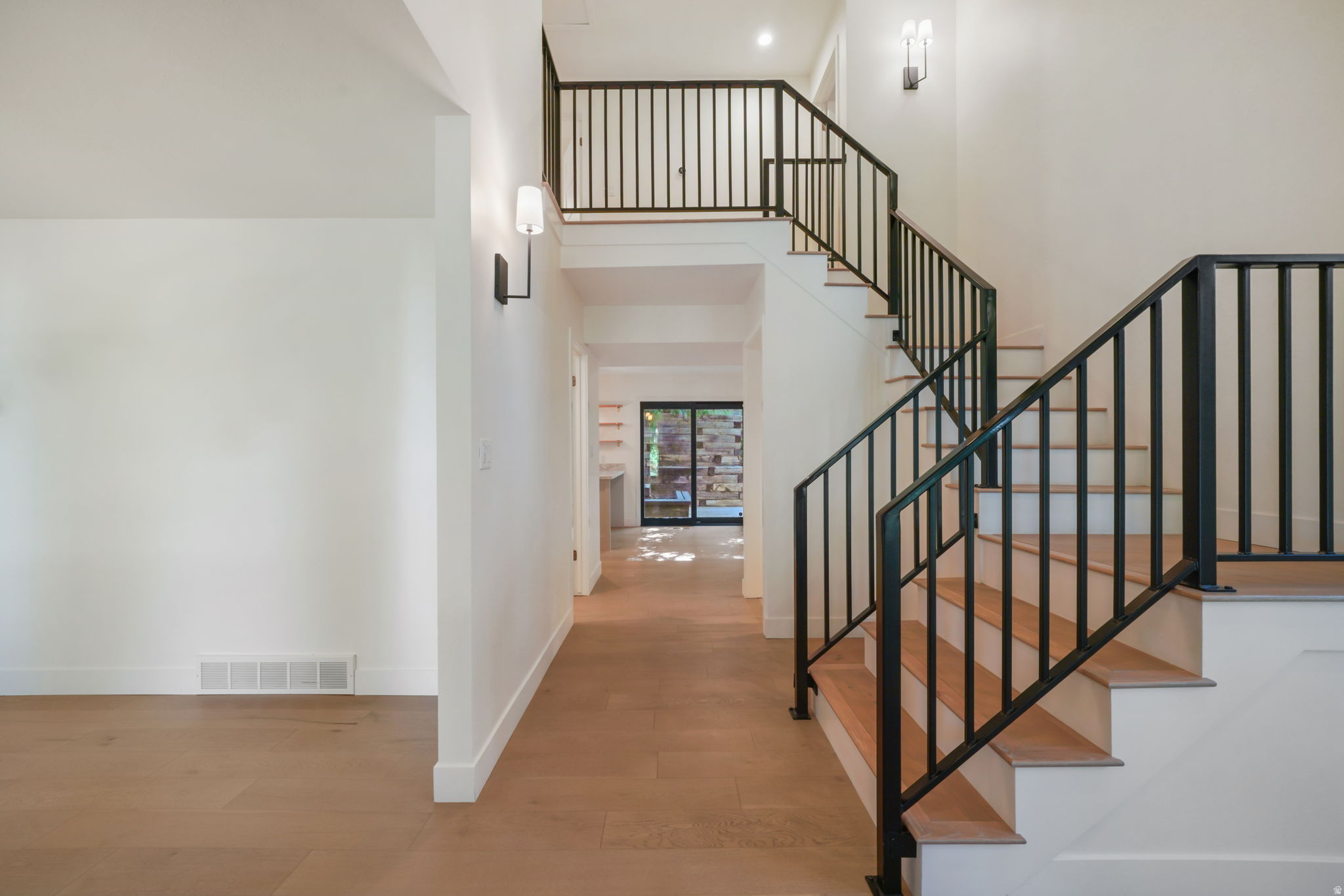 HEATHER CIRCLE - Residential