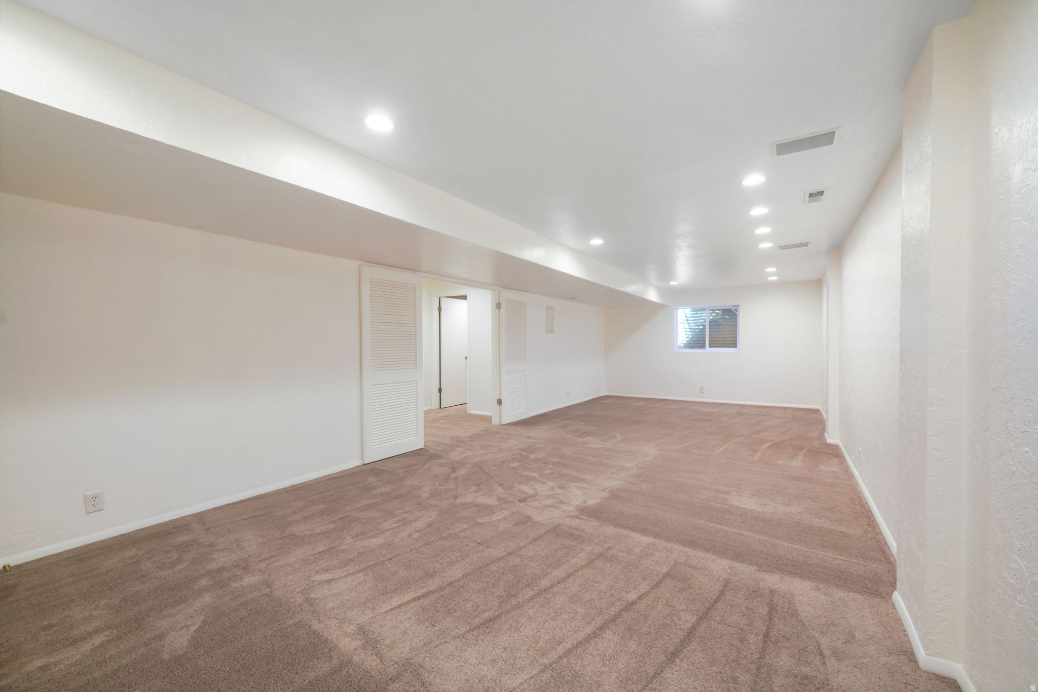 HEATHER CIRCLE - Residential